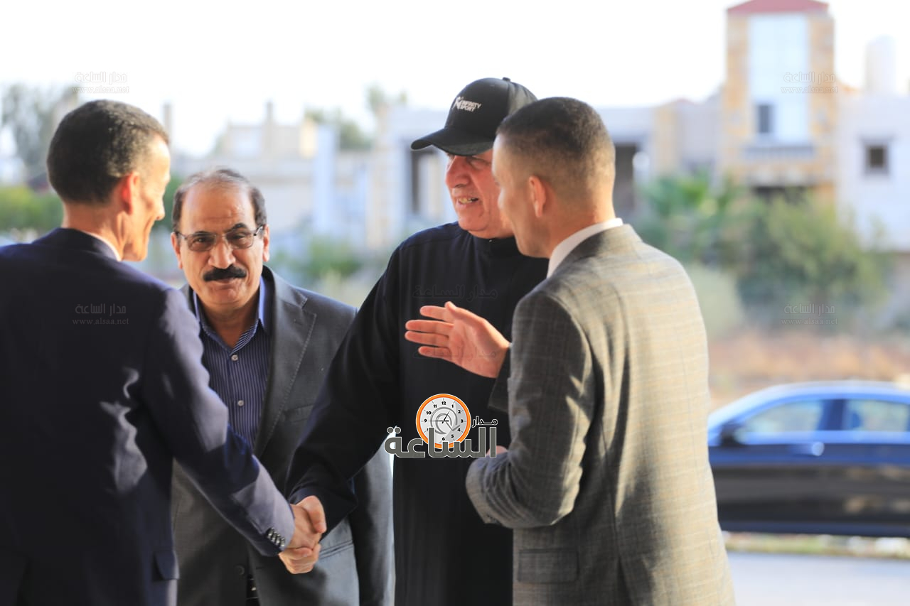 Madar Al-Saa Images 0.40758583444281804