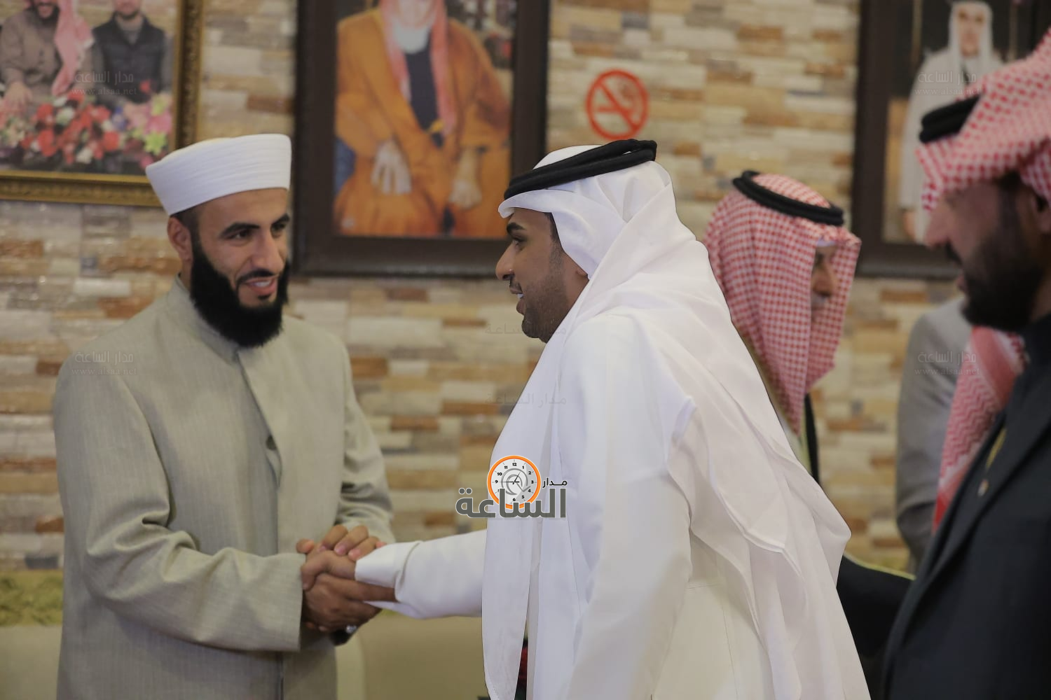 Madar Al-Saa Images 0.9323100040808201