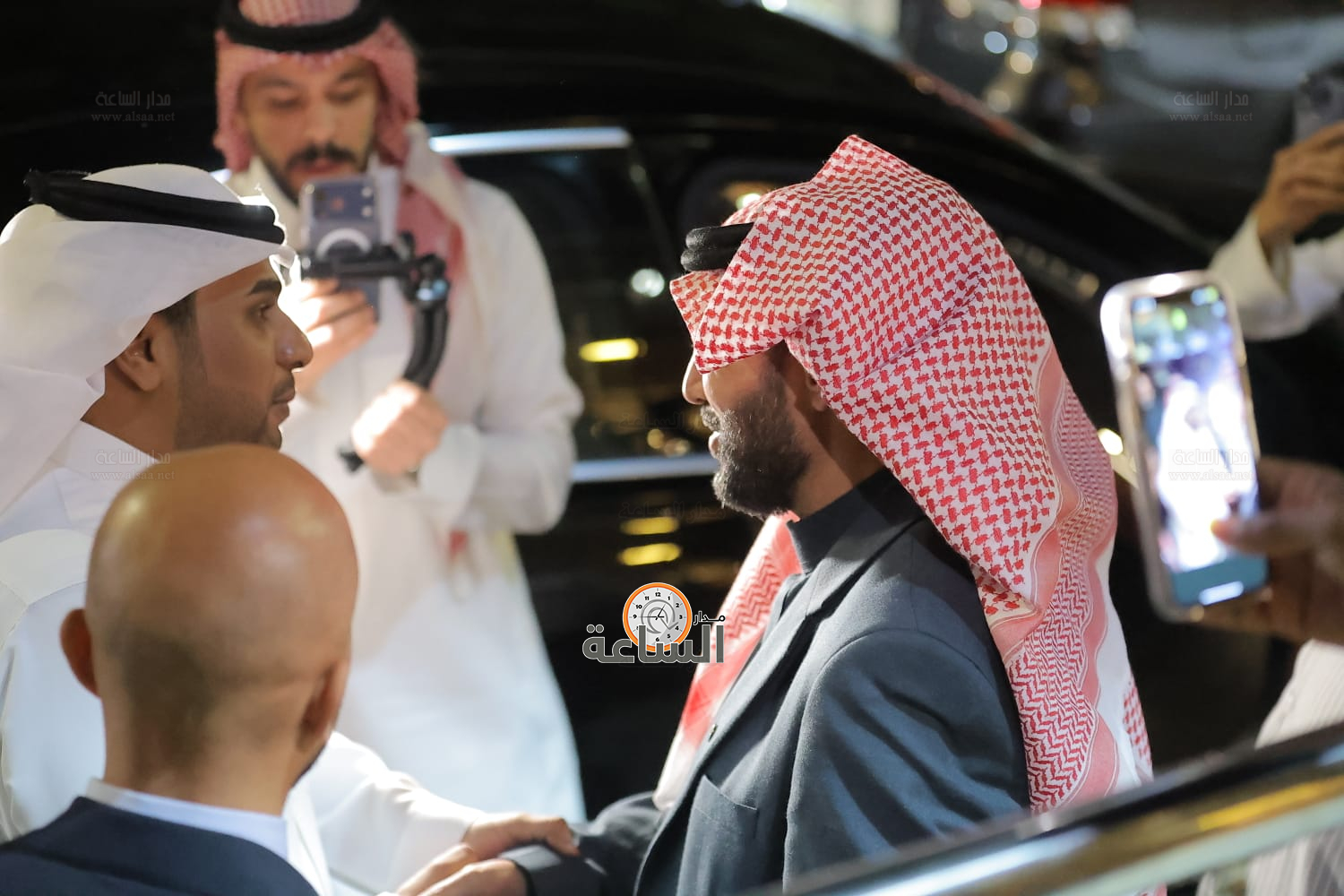 Madar Al-Saa Images 0.8291708579947612