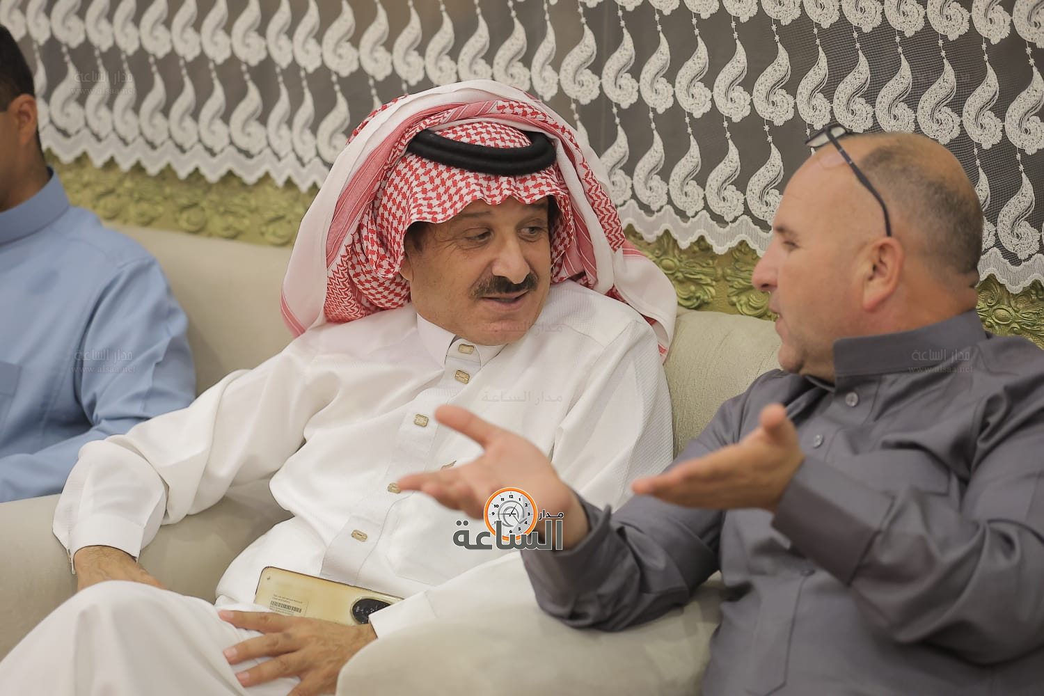 Madar Al-Saa Images 0.9607416747675442