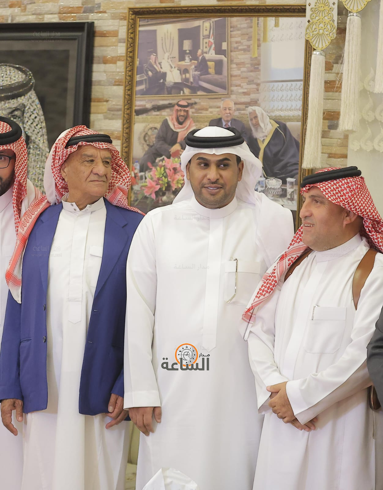 Madar Al-Saa Images 0.7989412188896361