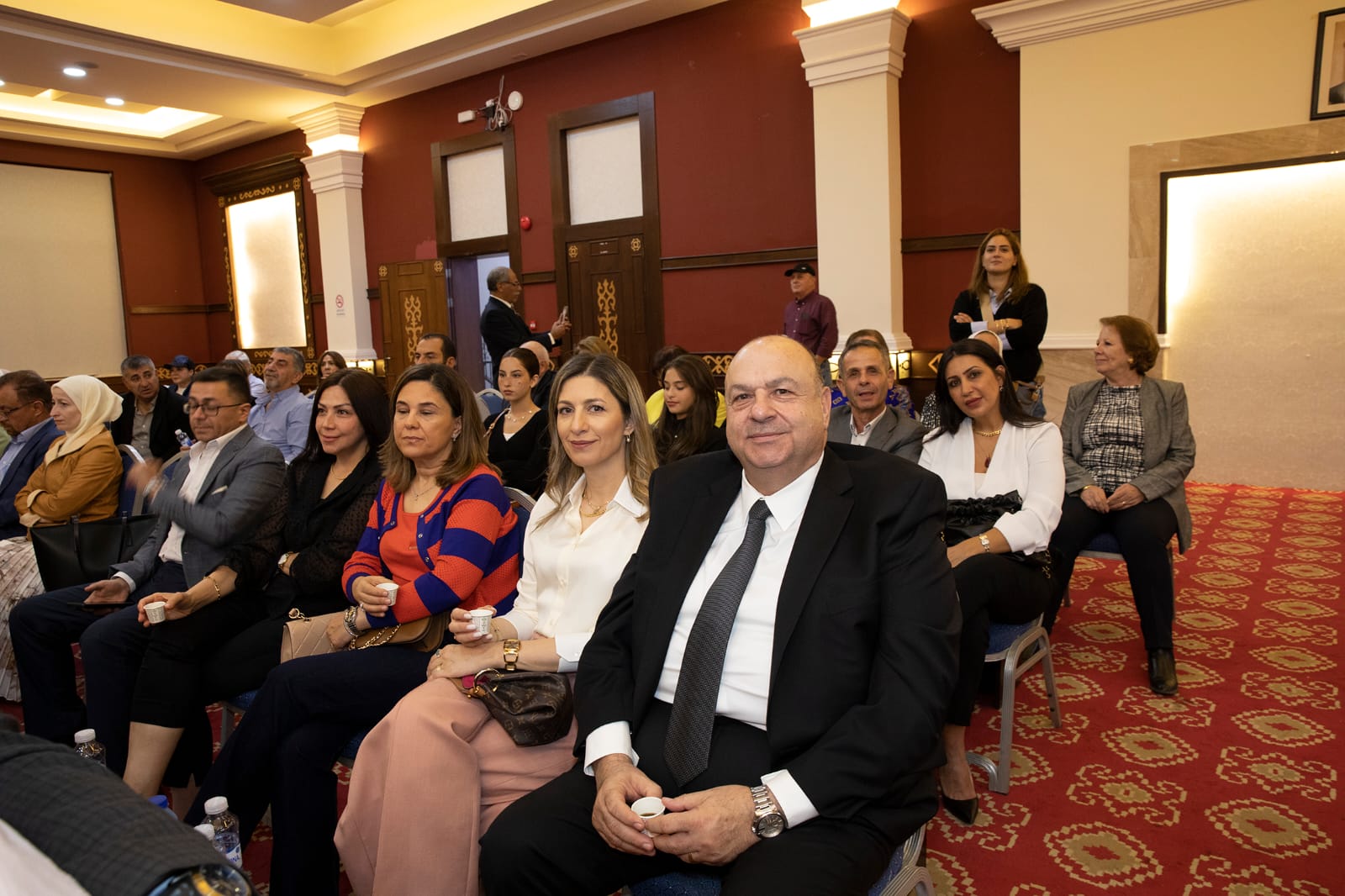 Madar Al-Saa Images 0.15799940308660876