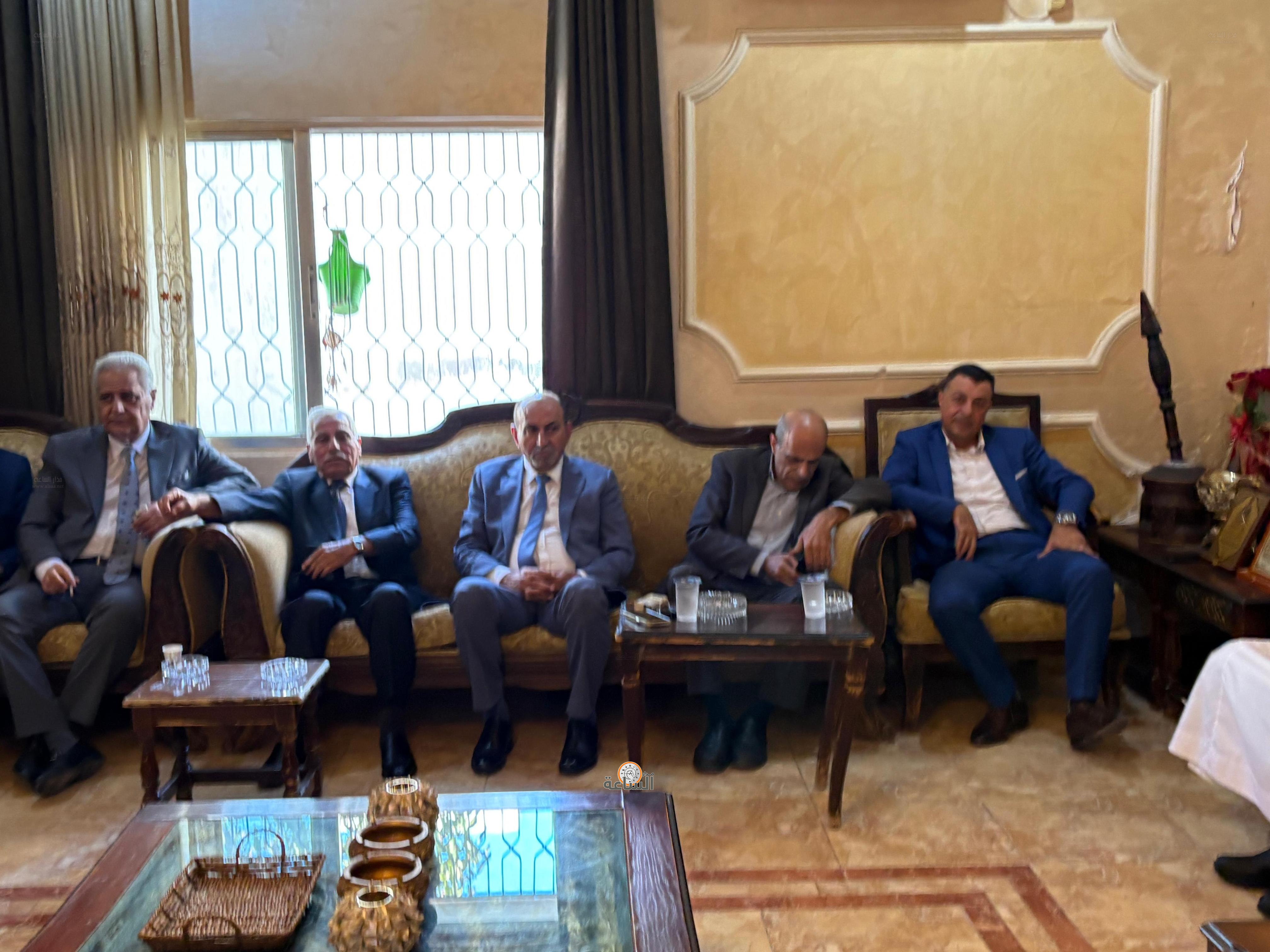 Madar Al-Saa Images 0.7782220633963746