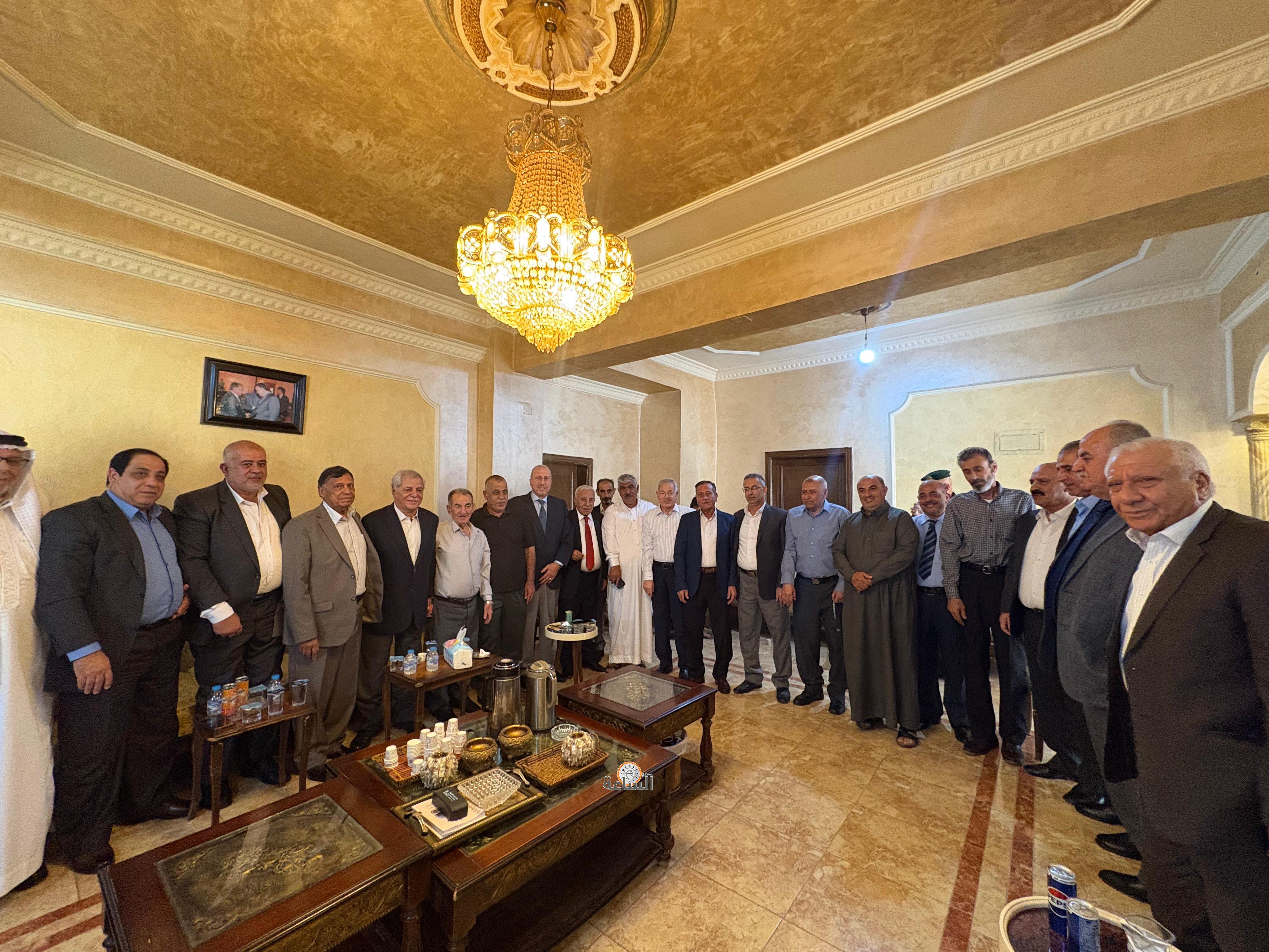 Madar Al-Saa Images 0.827553445758283