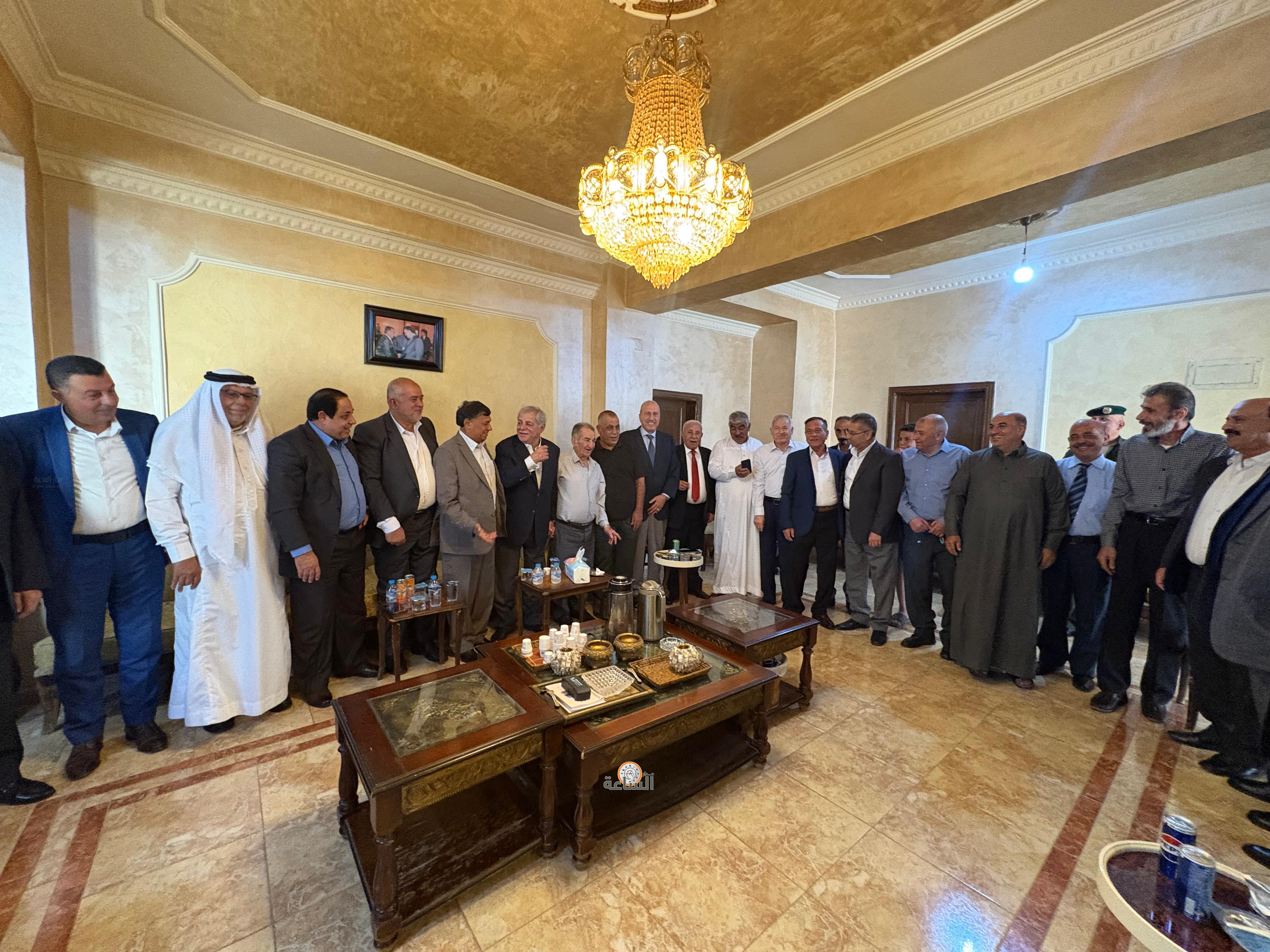 Madar Al-Saa Images 0.22362668209709058