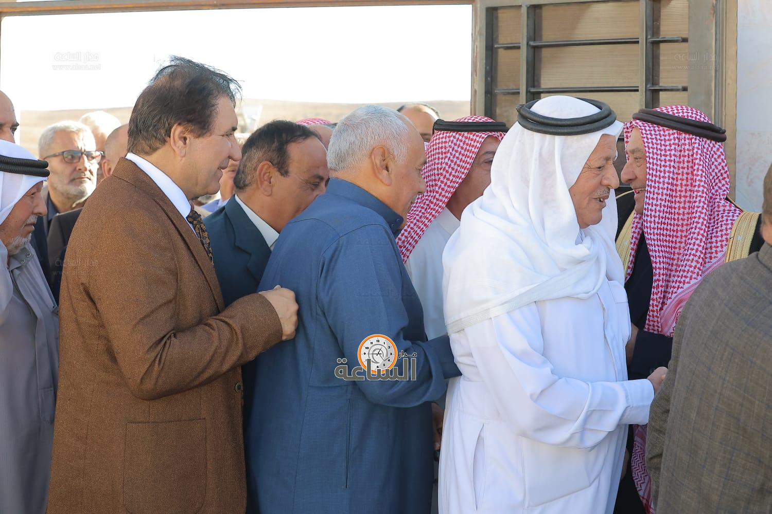 Madar Al-Saa Images 0.40167159377793227