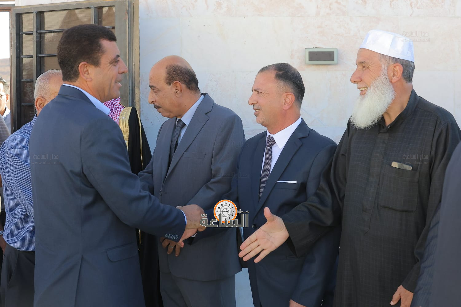 Madar Al-Saa Images 0.7075567261859751