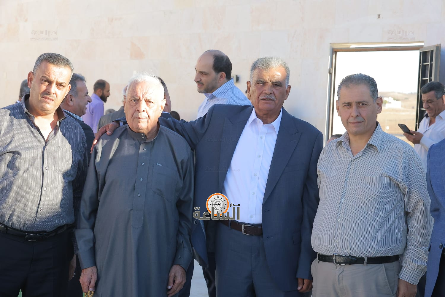 Madar Al-Saa Images 0.05078424344028143