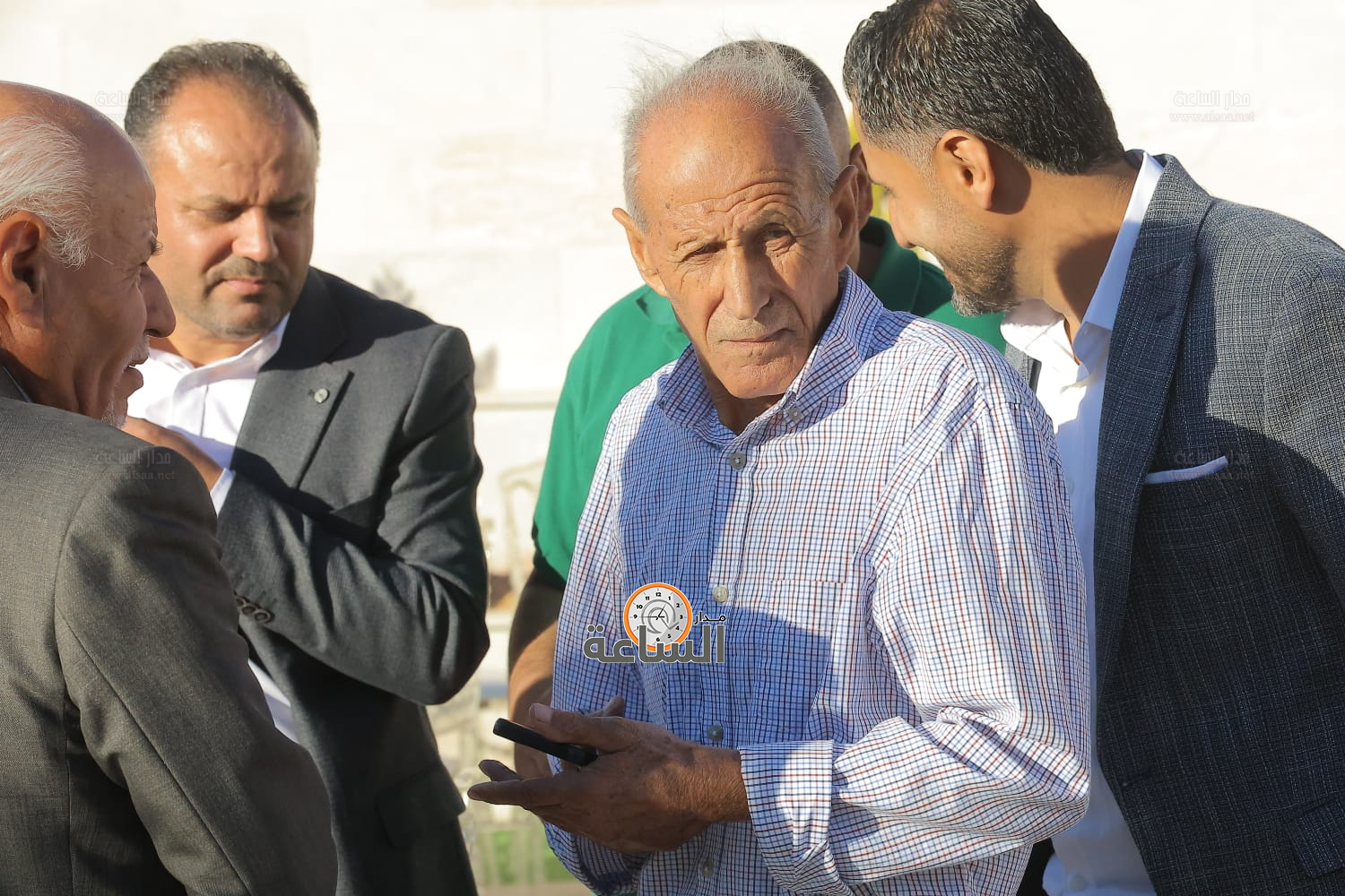 Madar Al-Saa Images 0.22052260882483132