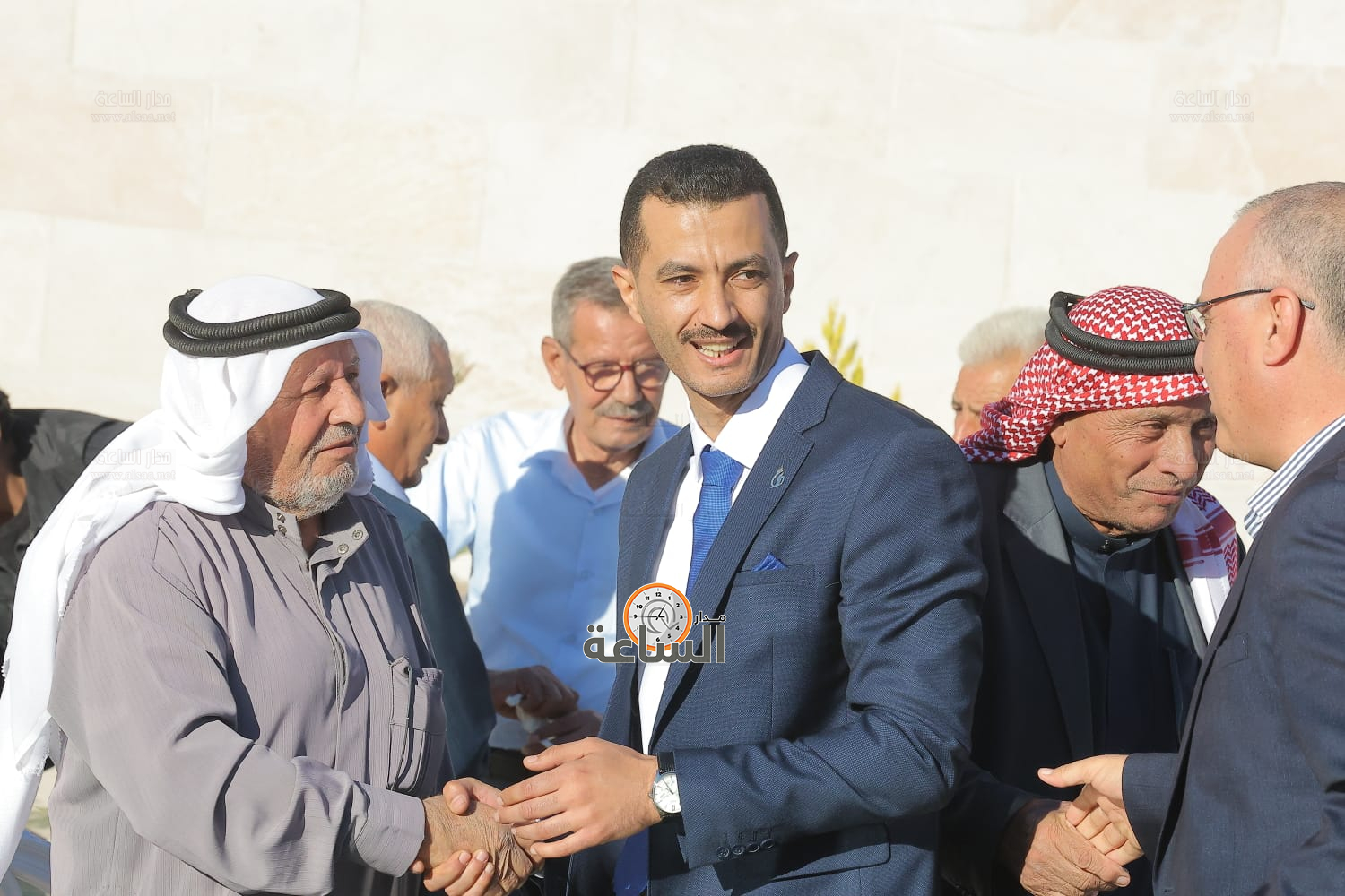 Madar Al-Saa Images 0.22551459422537357