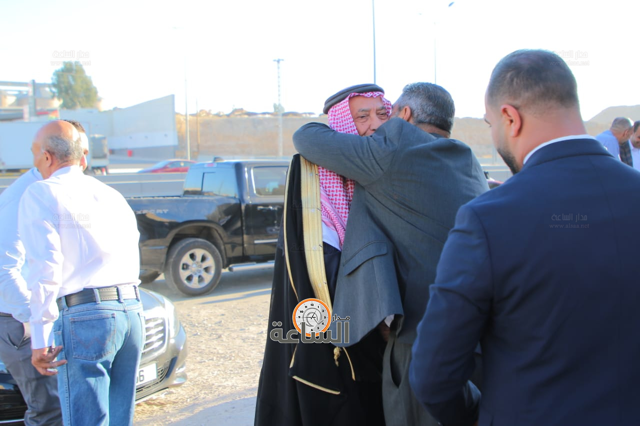 Madar Al-Saa Images 0.15648502565626987