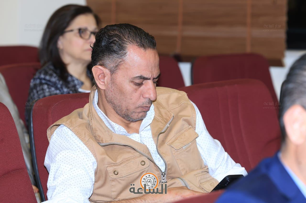 Madar Al-Saa Images 0.40617247722353533