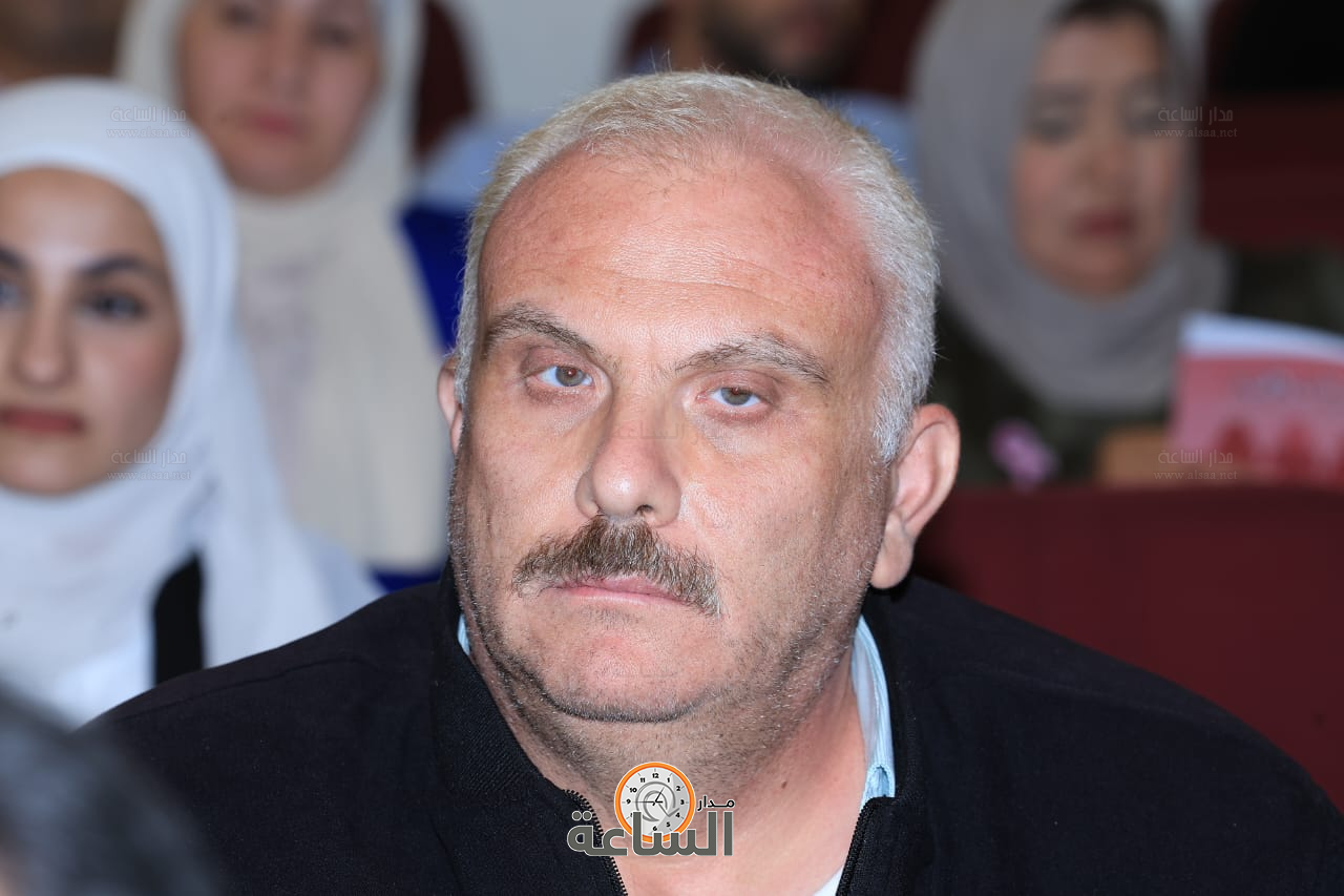 Madar Al-Saa Images 0.34391444945413396