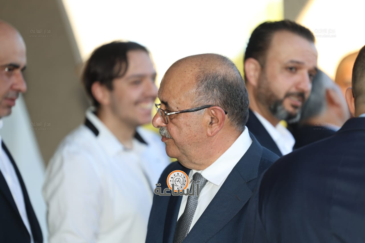 Madar Al-Saa Images 0.7135050897354125