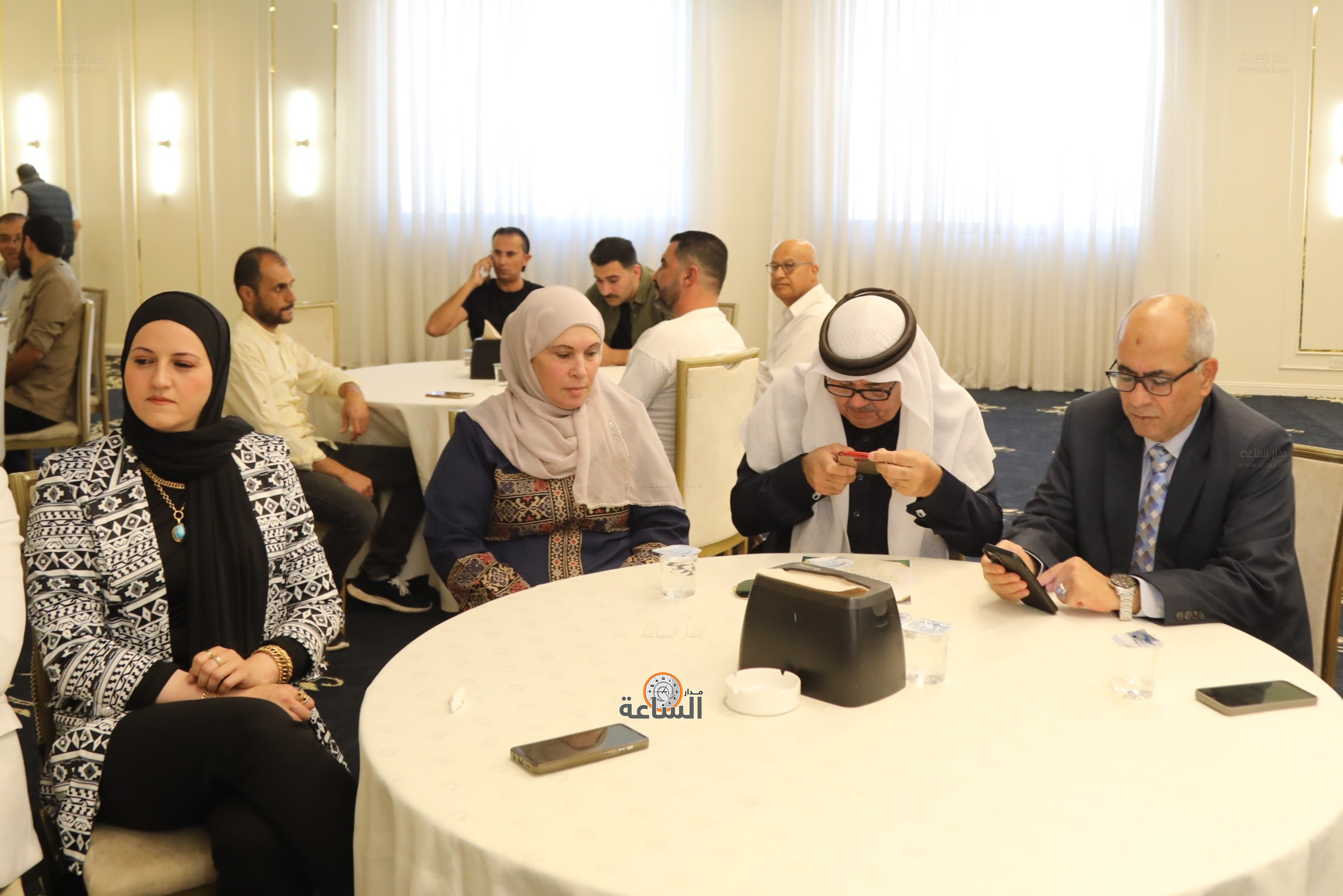 Madar Al-Saa Images 0.1433952523053973