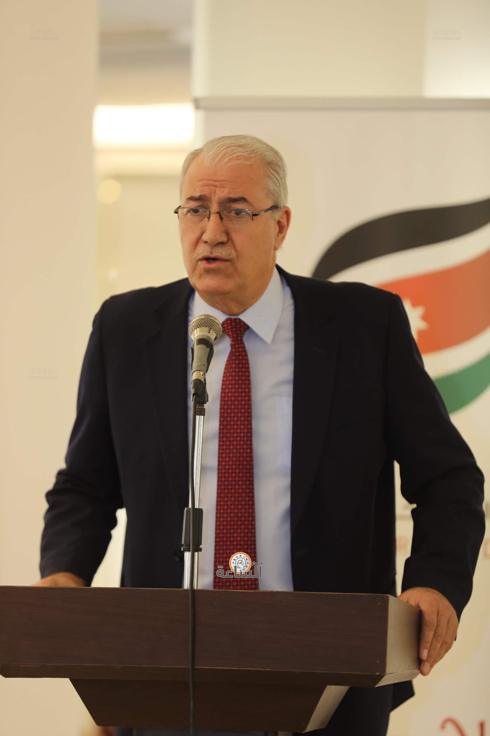 Madar Al-Saa Images 0.42418838915006185