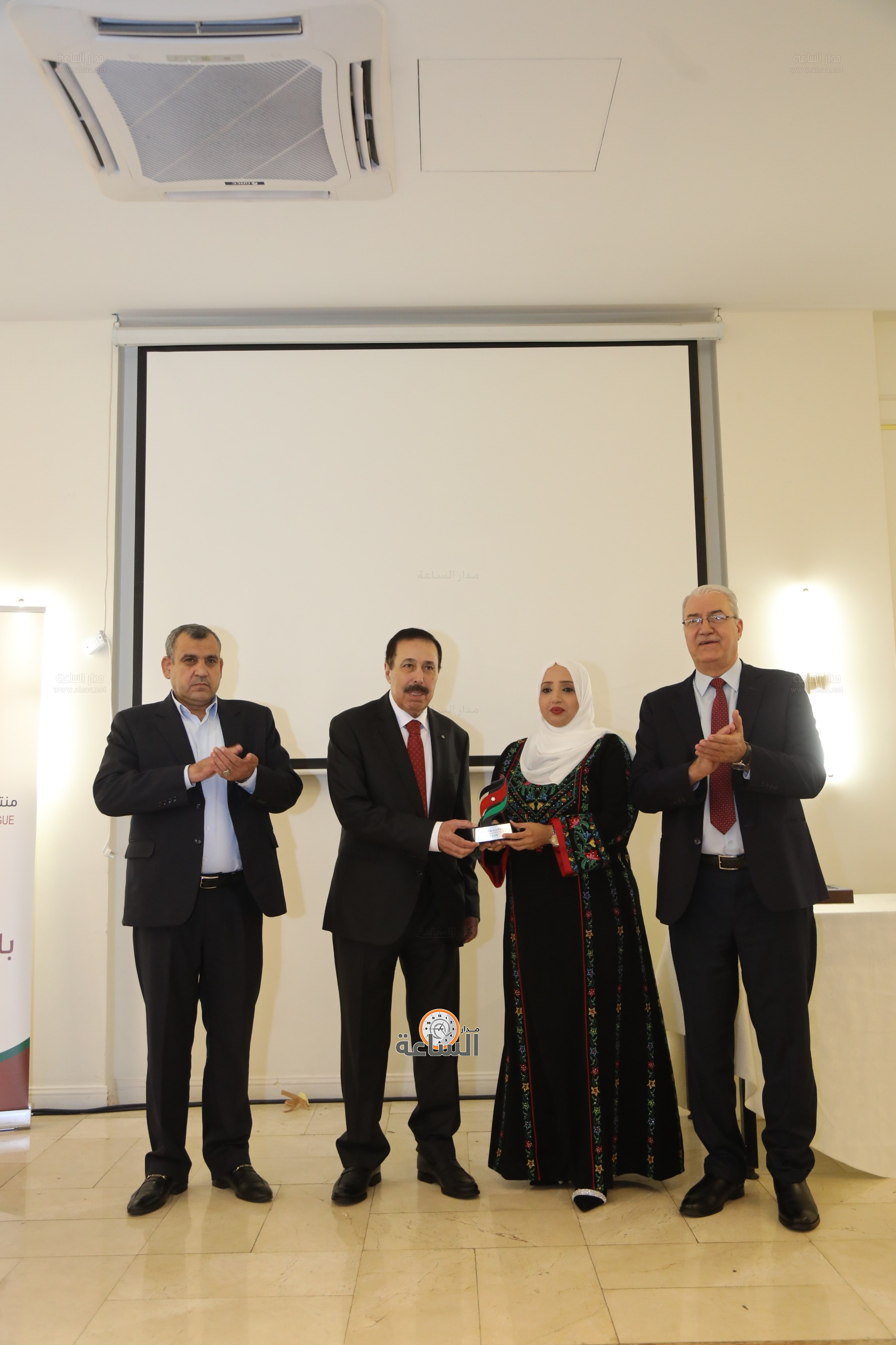 Madar Al-Saa Images 0.9301551487437786