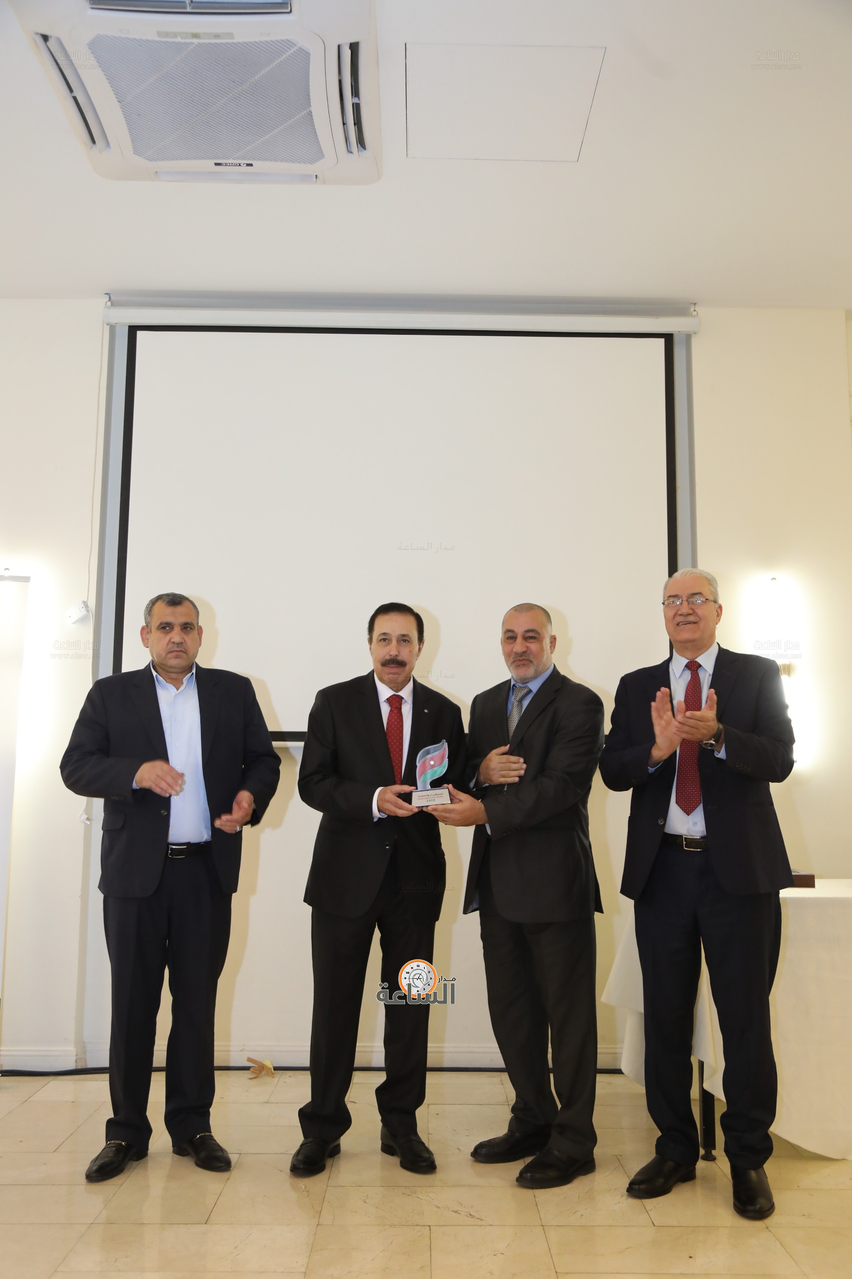 Madar Al-Saa Images 0.36951608756204324