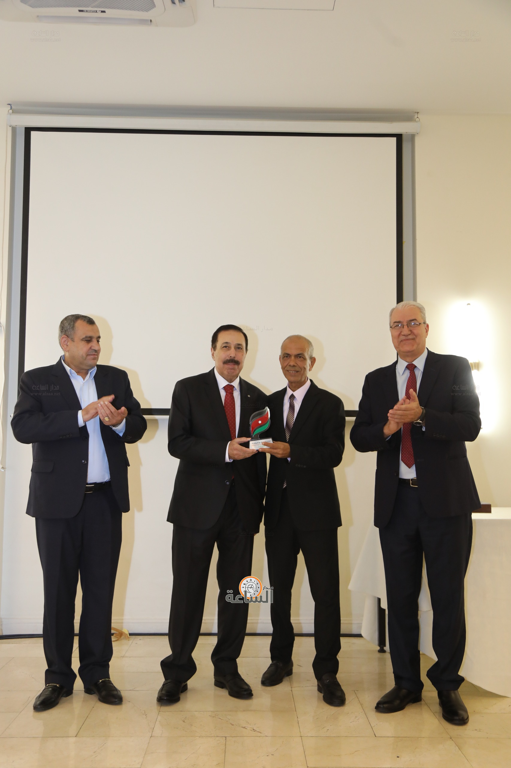 Madar Al-Saa Images 0.27525404352973126