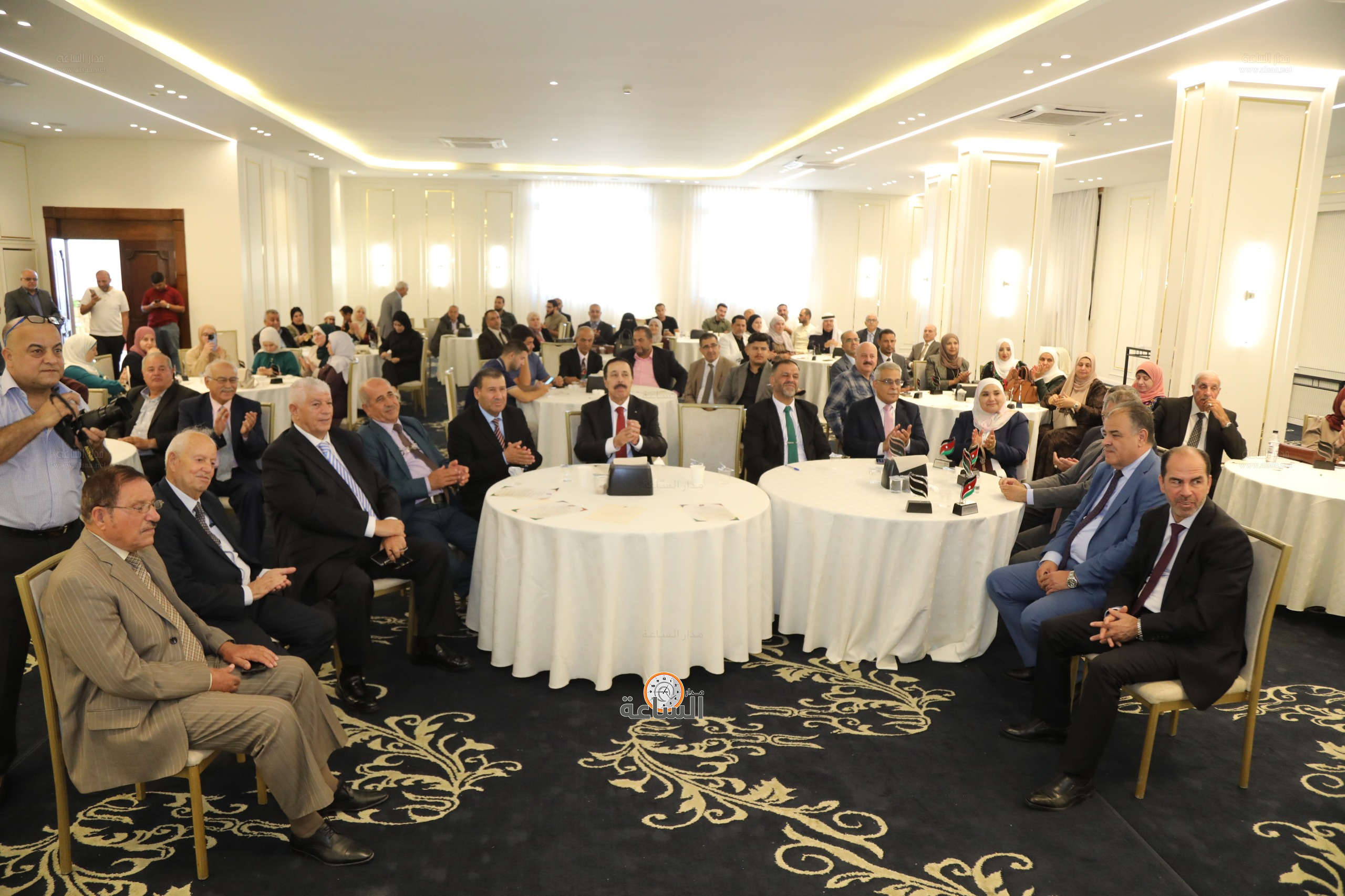 Madar Al-Saa Images 0.25073345228766586