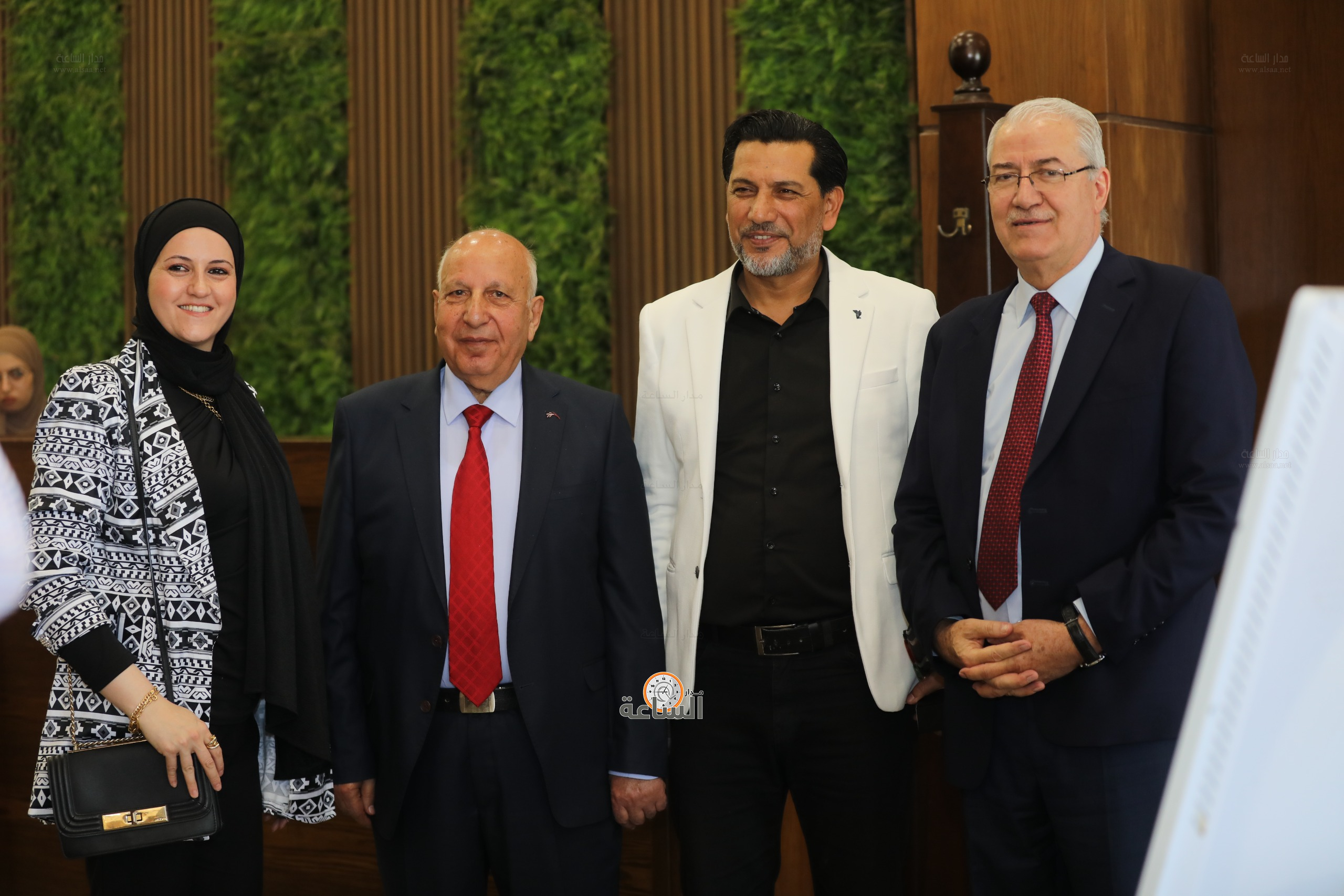 Madar Al-Saa Images 0.17647610502653255