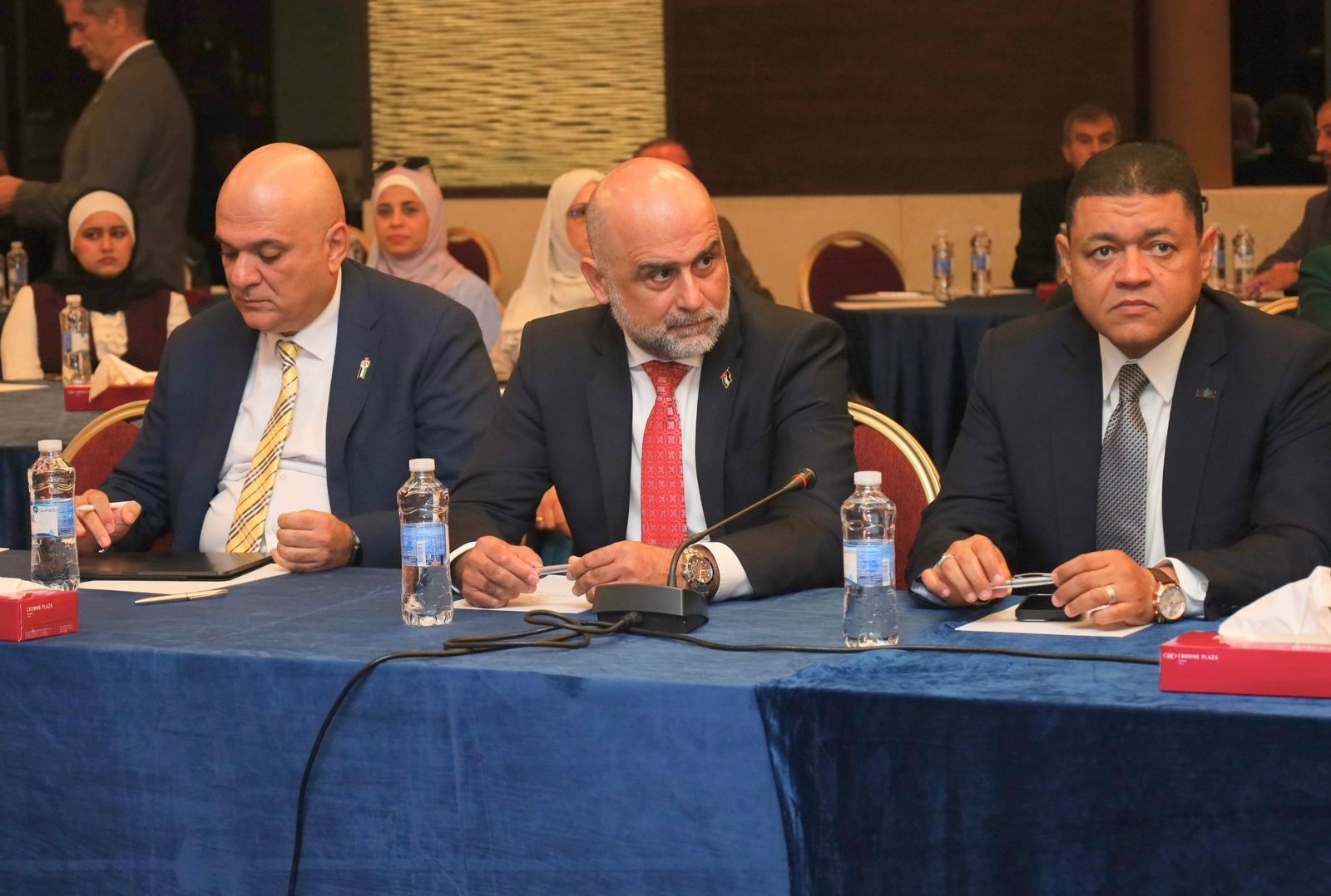 Madar Al-Saa Images 0.7755377294501912