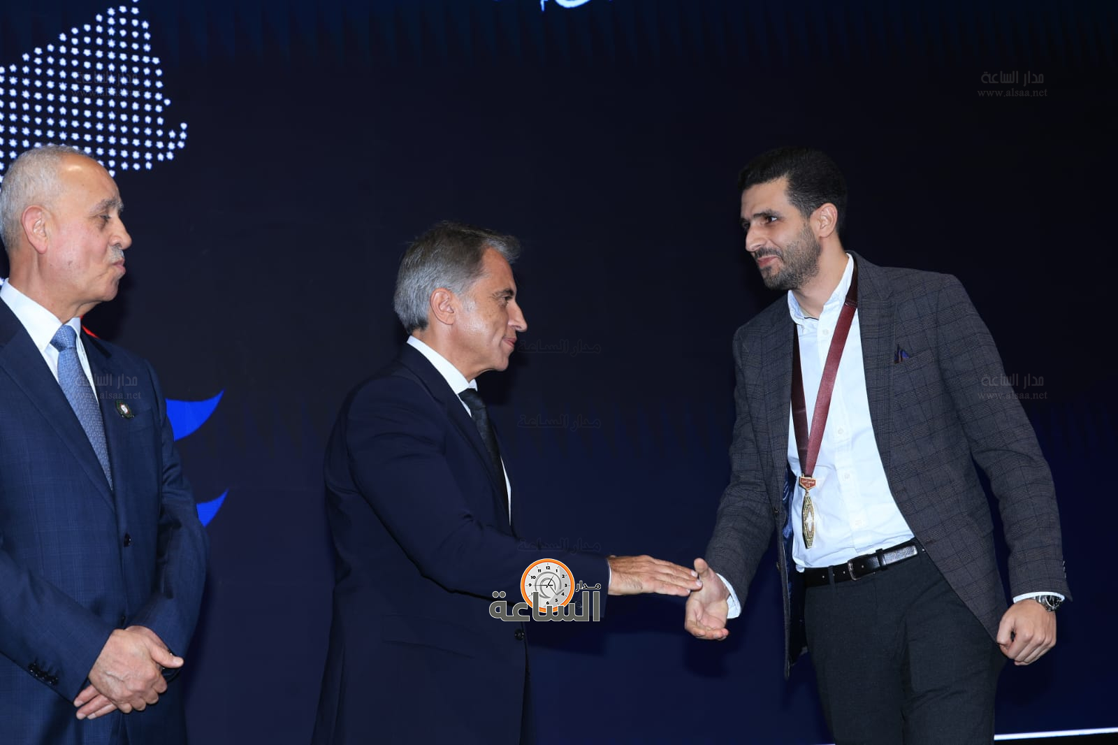 Madar Al-Saa Images 0.8580141409796356