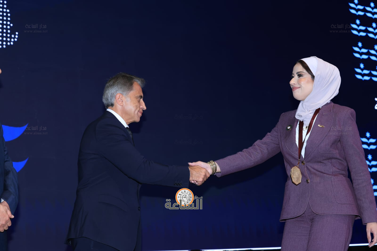 Madar Al-Saa Images 0.9674991705795237