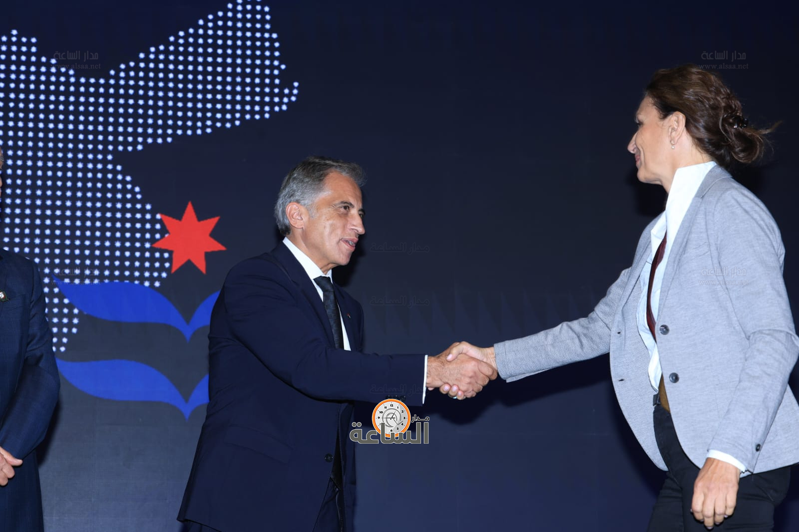 Madar Al-Saa Images 0.4454488558326105