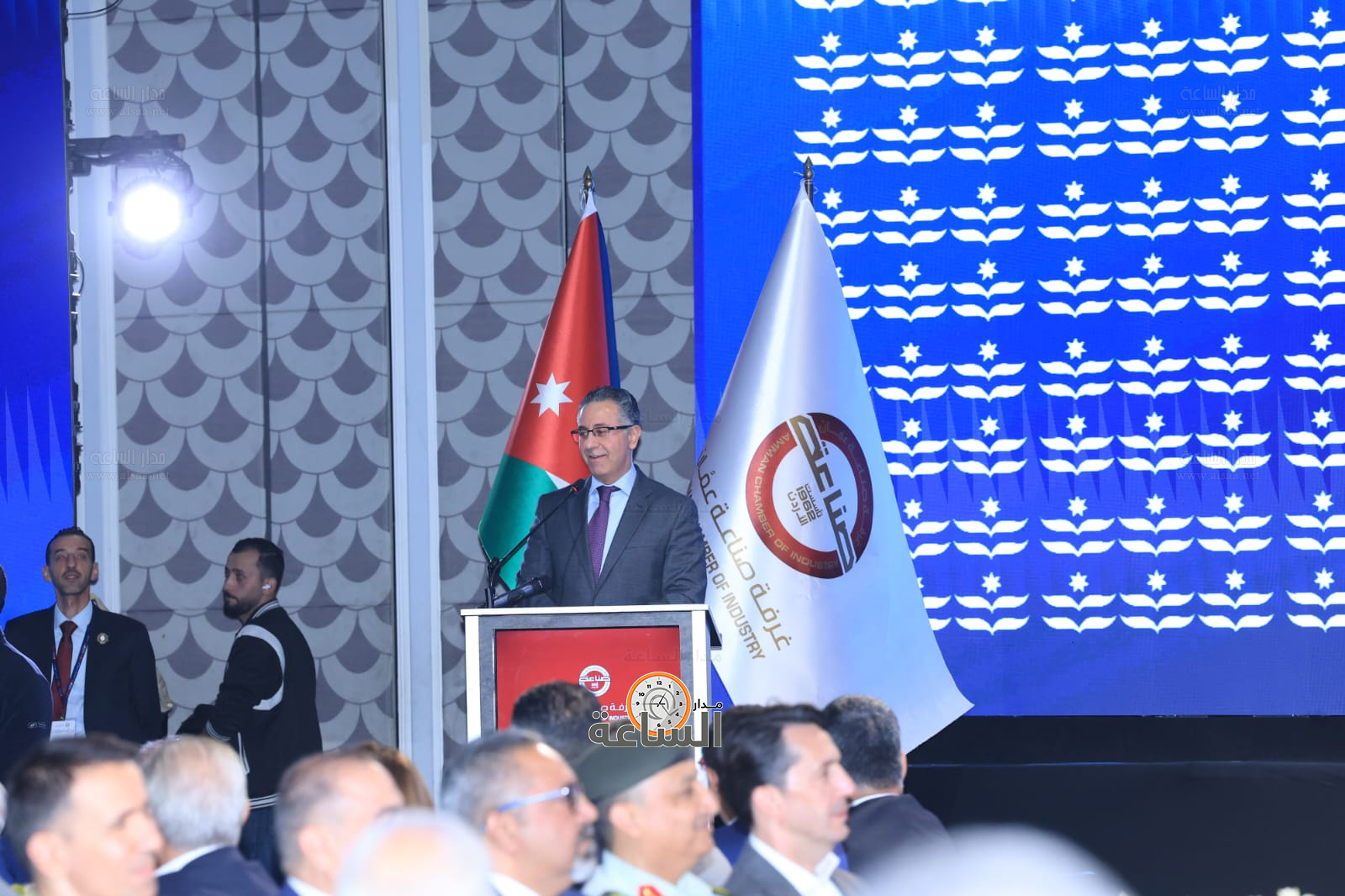 Madar Al-Saa Images 0.8306972472652221