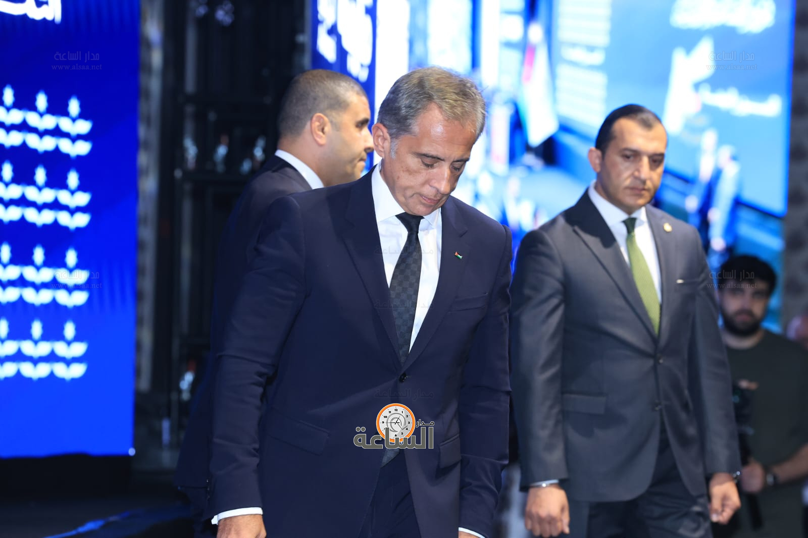 Madar Al-Saa Images 0.2958031085981567