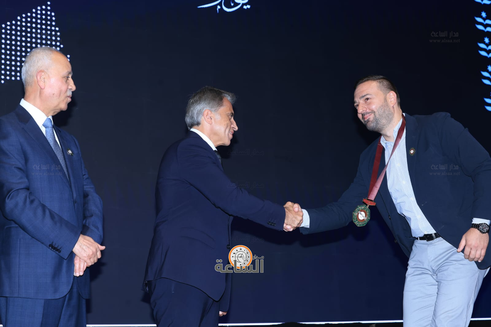 Madar Al-Saa Images 0.947914244804405