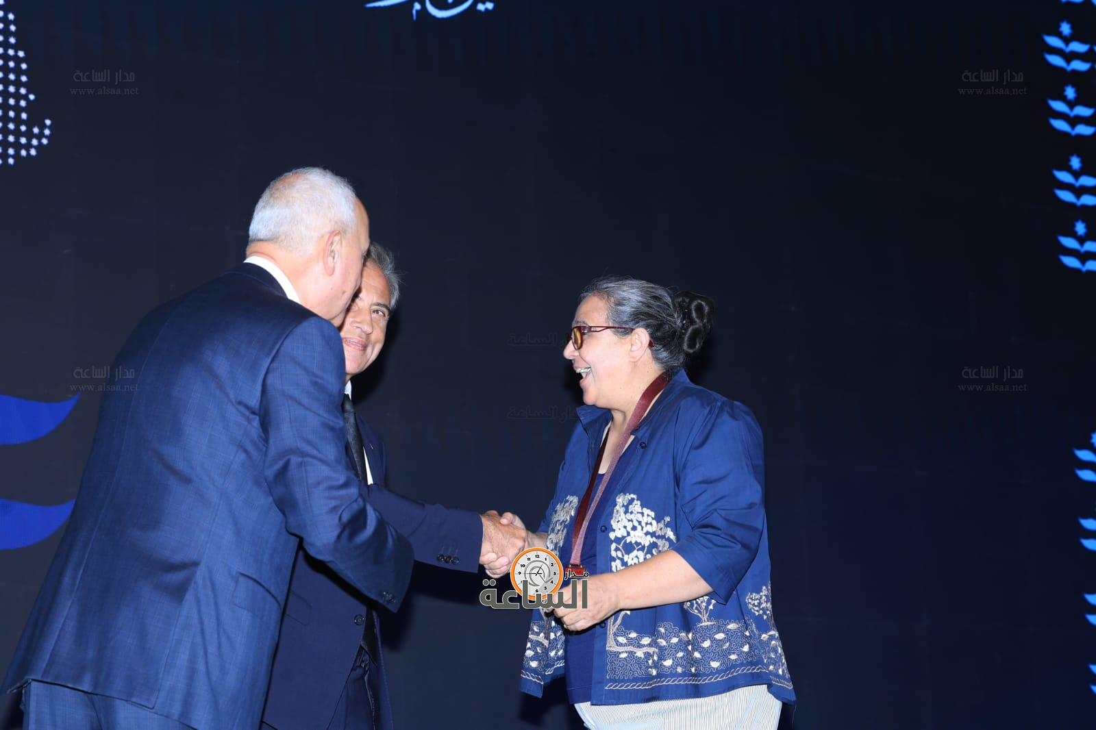 Madar Al-Saa Images 0.4982386382736017