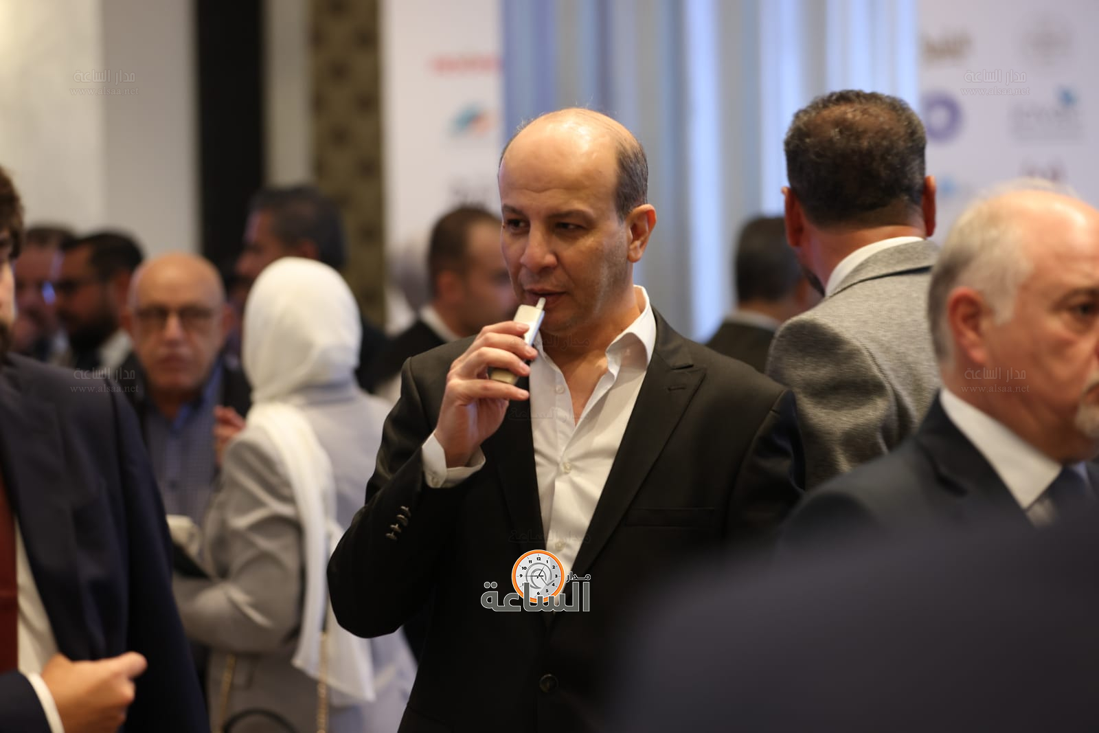 Madar Al-Saa Images 0.5625617108536981