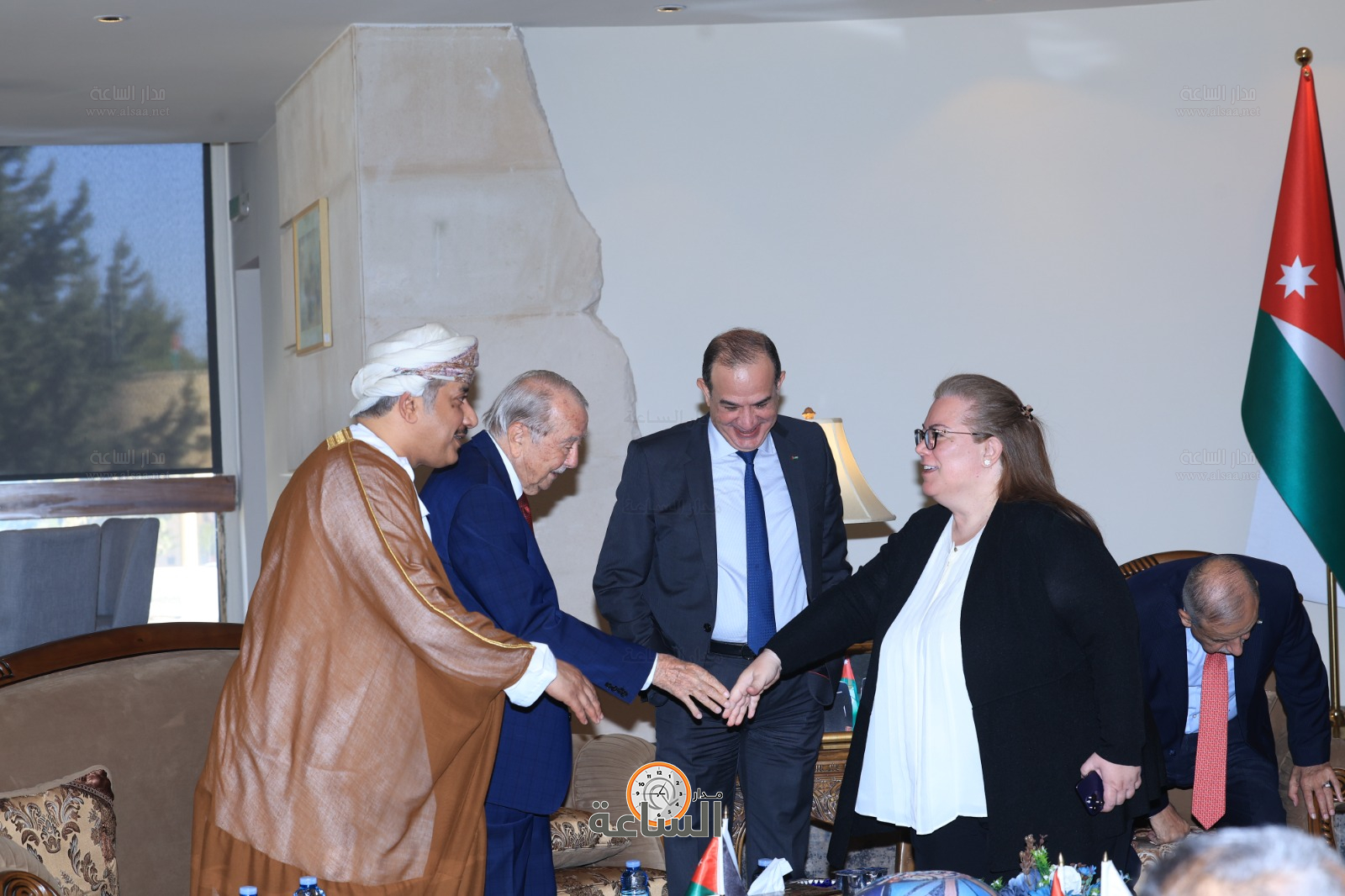 Madar Al-Saa Images 0.3804067264125971