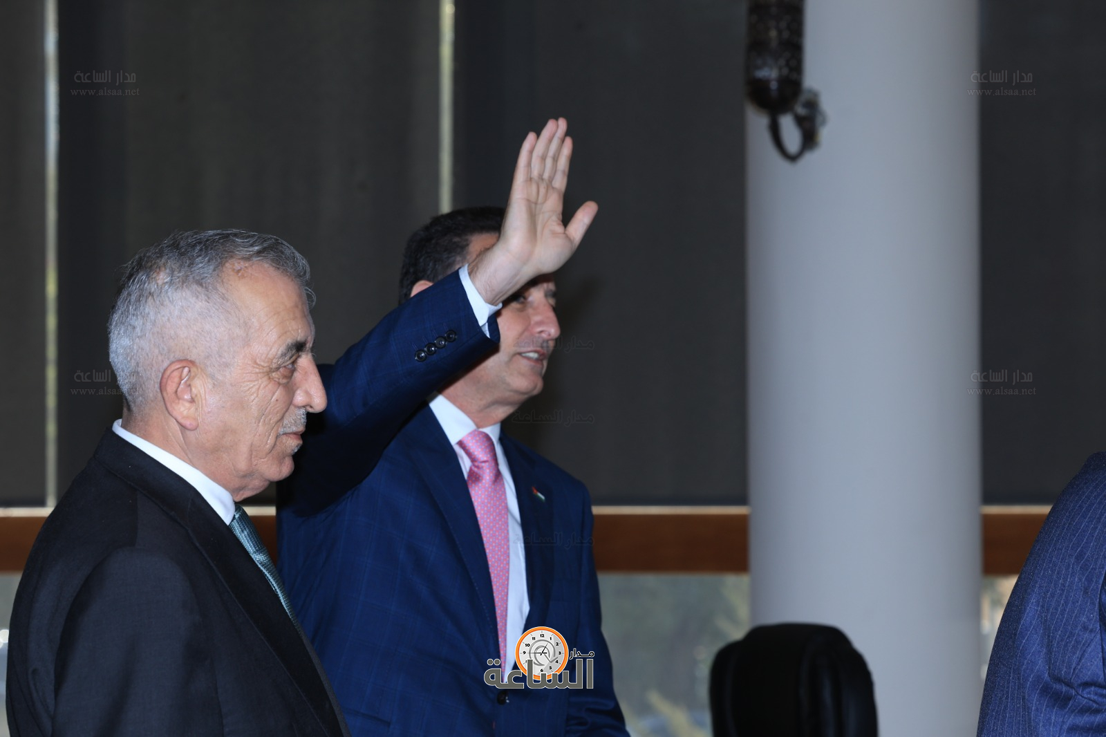 Madar Al-Saa Images 0.3935321858089027