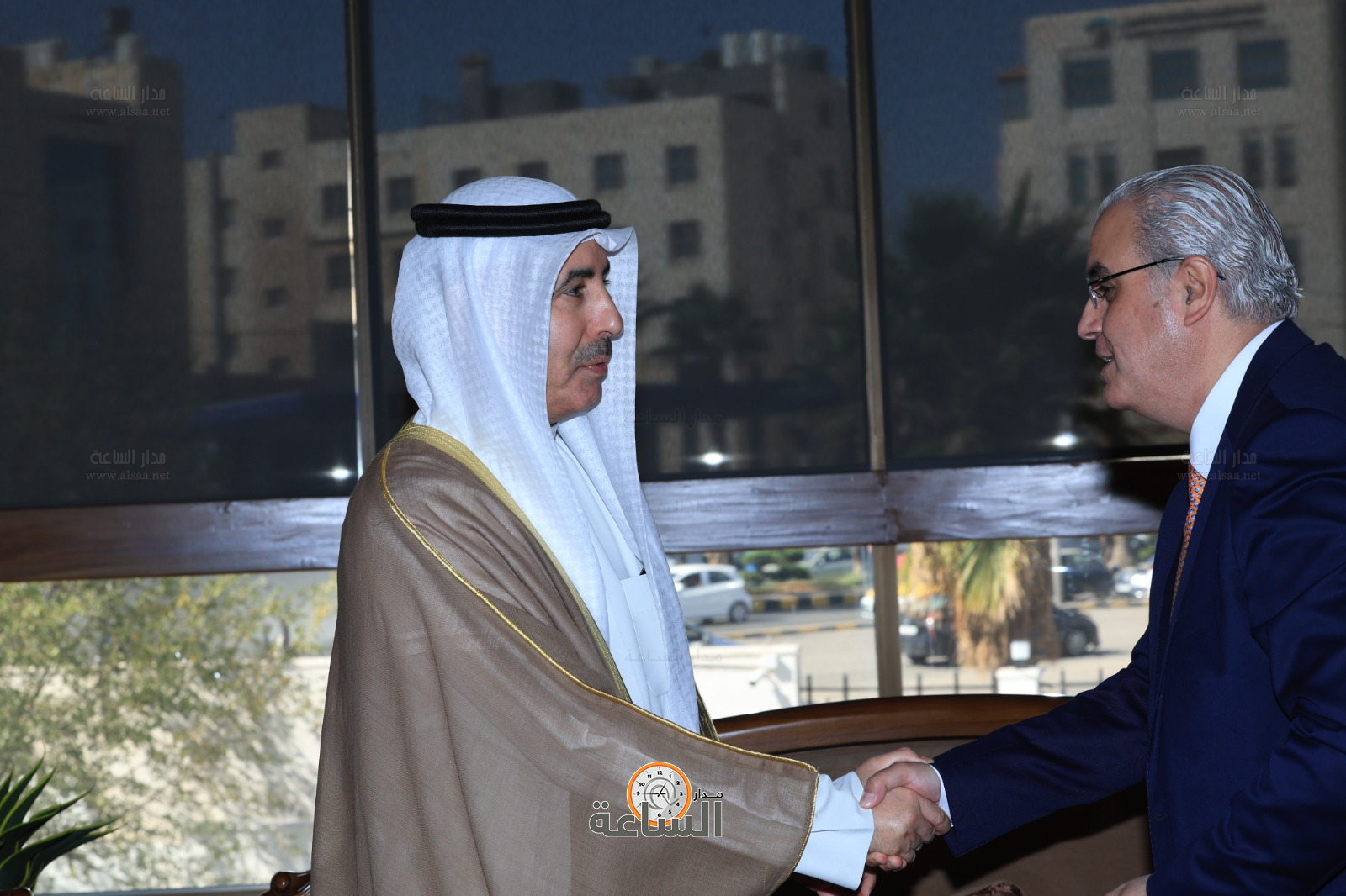 Madar Al-Saa Images 0.2341258482004953