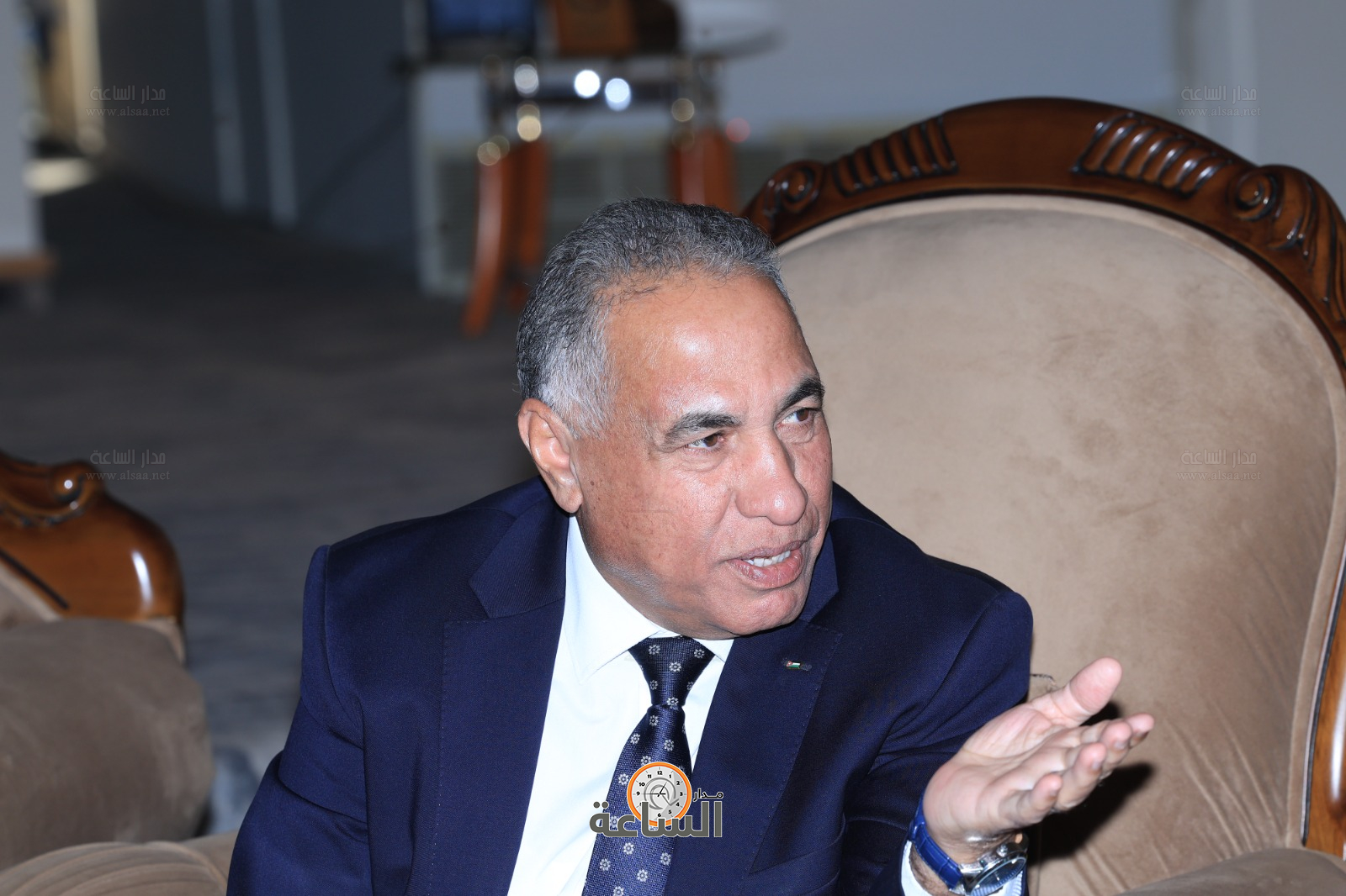 Madar Al-Saa Images 0.8680382092124294