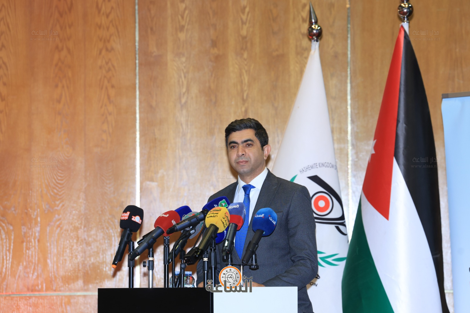 Madar Al-Saa Images 0.4073960559503468