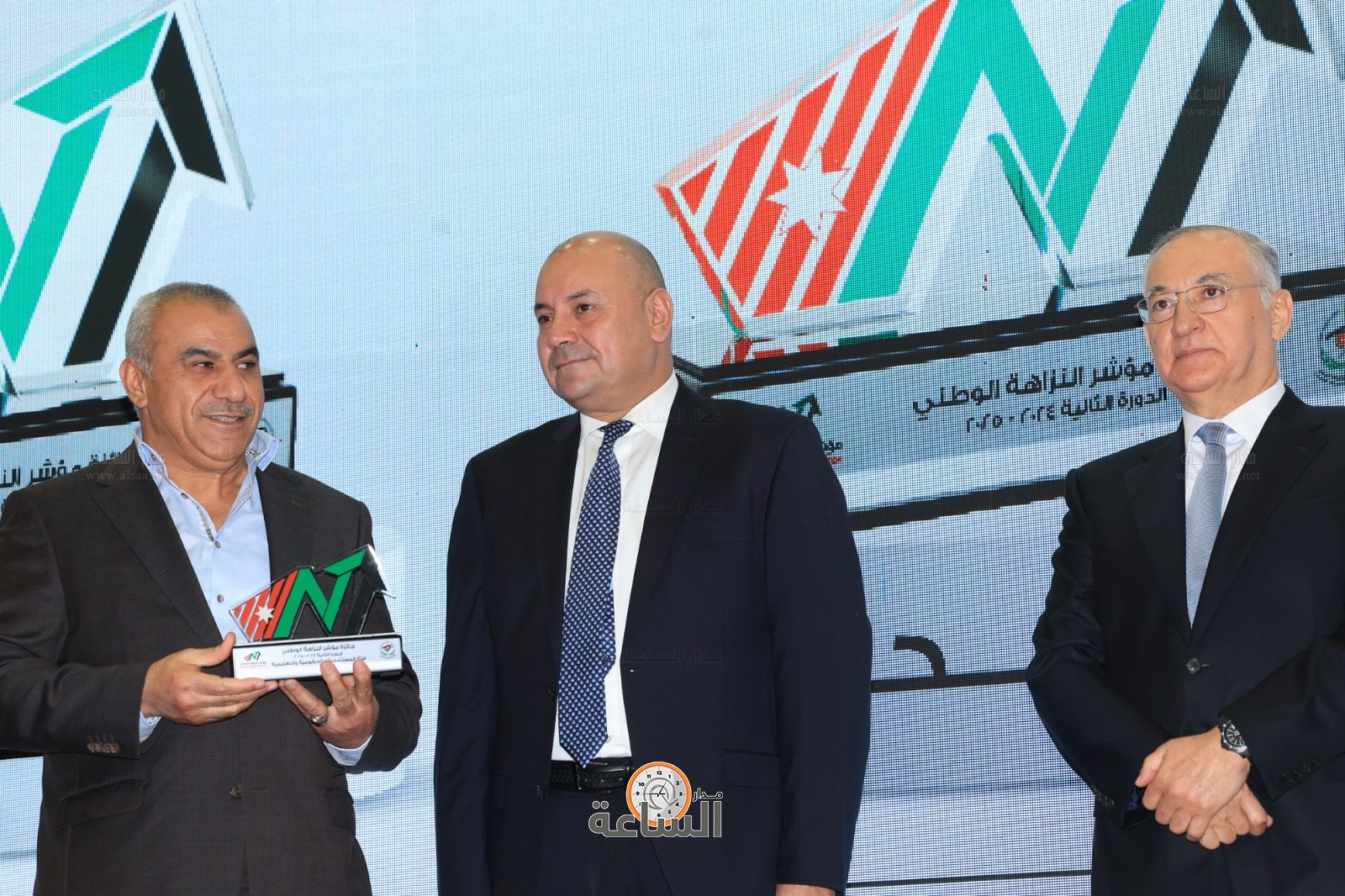 Madar Al-Saa Images 0.5446639178157839