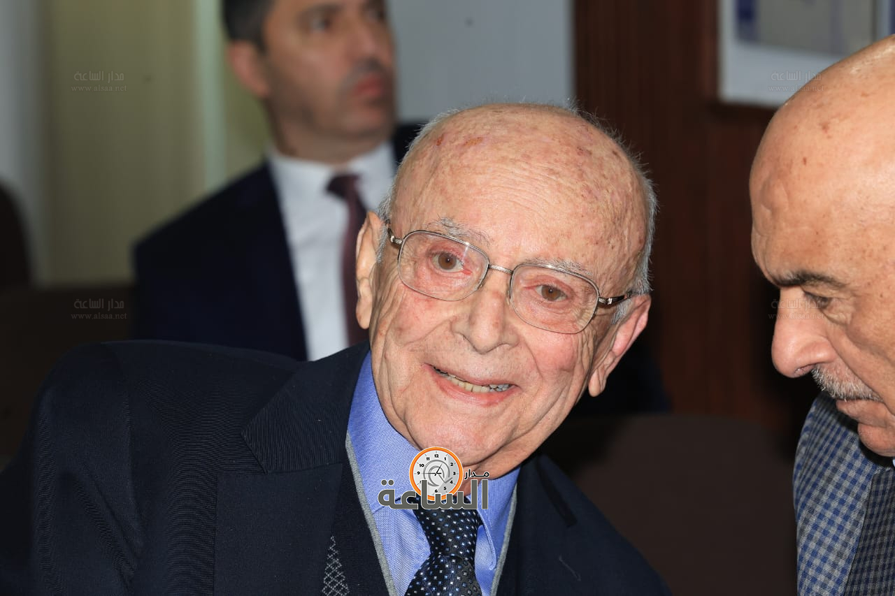 Madar Al-Saa Images 0.21953727328747352