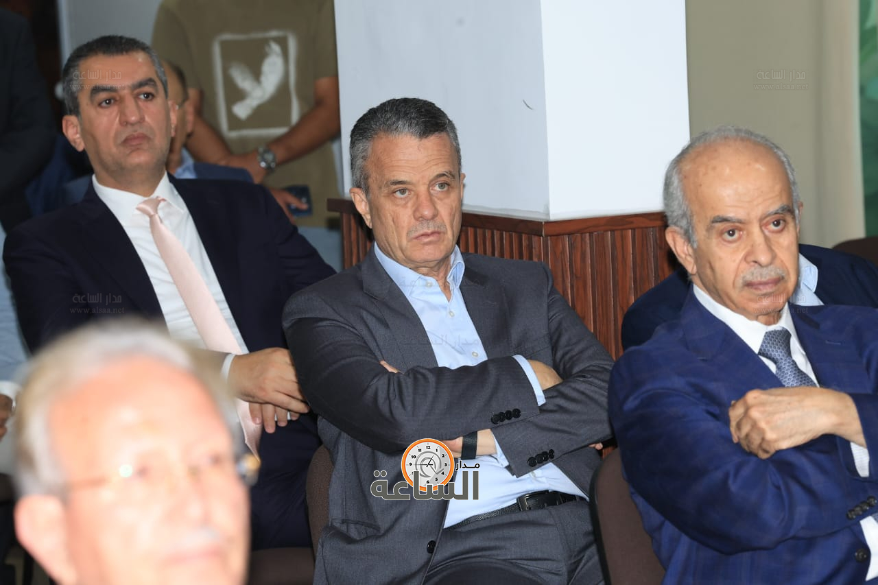 Madar Al-Saa Images 0.4713445832473482