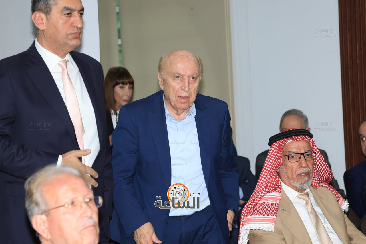 Madar Al-Saa Images 0.470255704349936