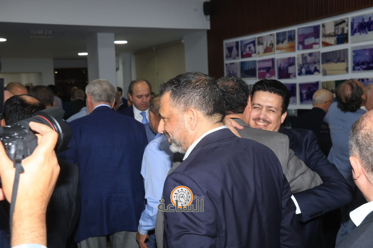 Madar Al-Saa Images 0.19278274952116836