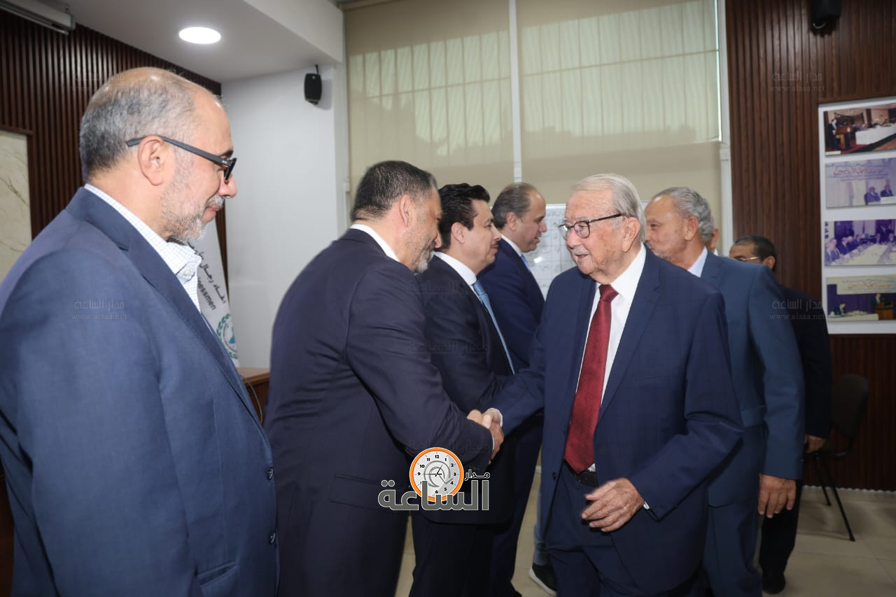 Madar Al-Saa Images 0.9088646499805247