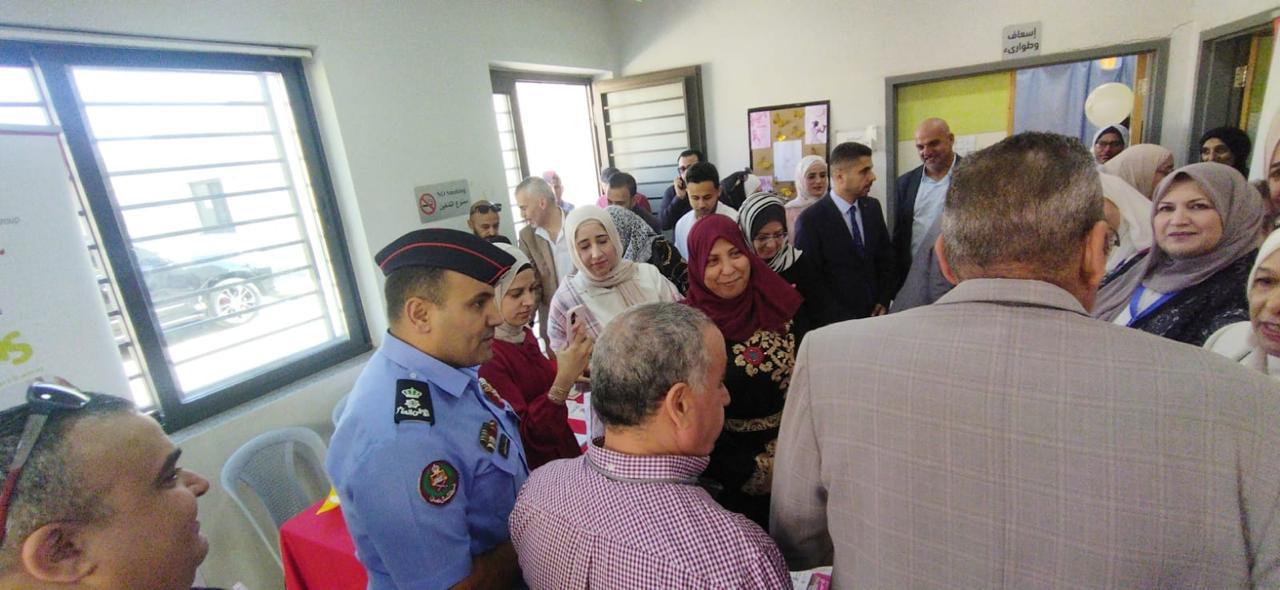 Madar Al-Saa Images 0.6292054304990148