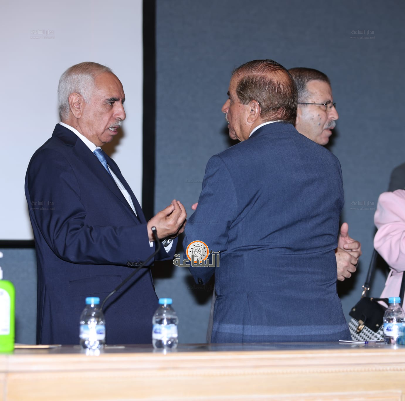 Madar Al-Saa Images 0.4011916591656588