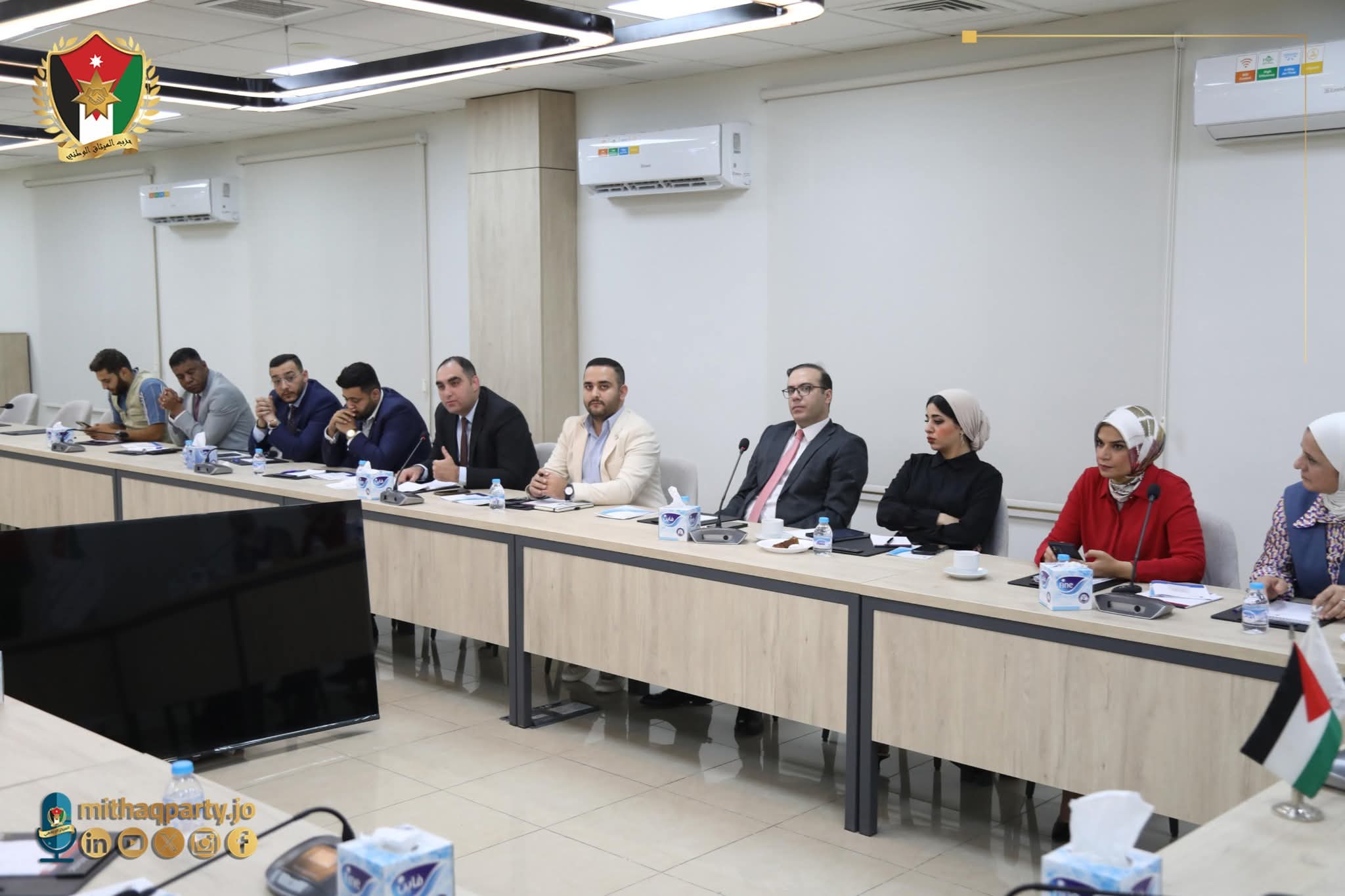 Madar Al-Saa Images 0.8023004461950178