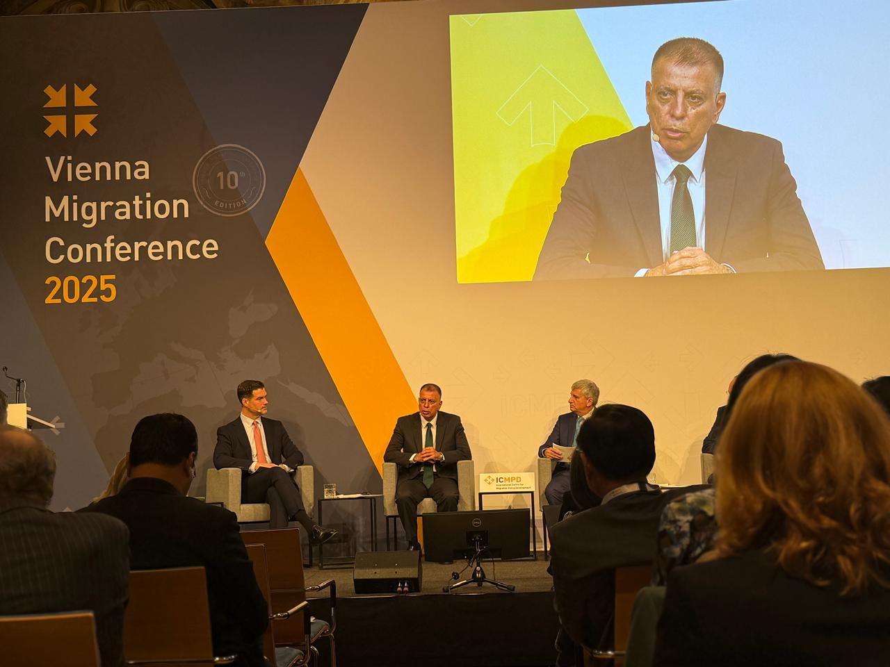 Madar Al-Saa Images 0.493544703171781