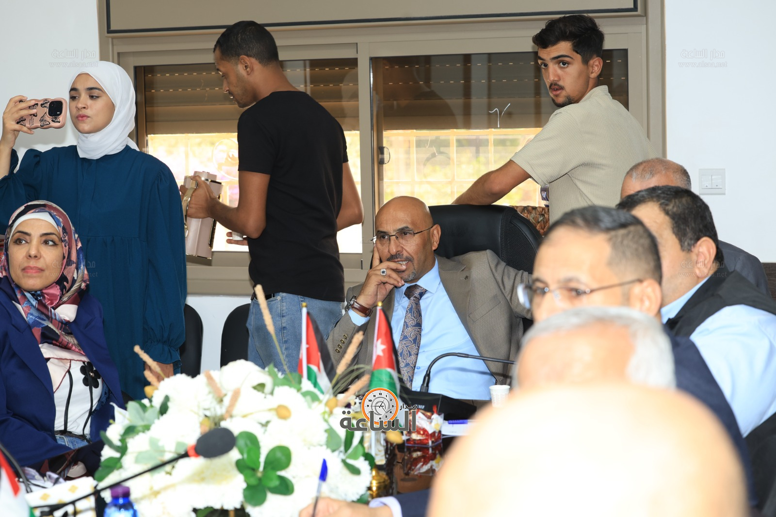 Madar Al-Saa Images 0.8028268491595919